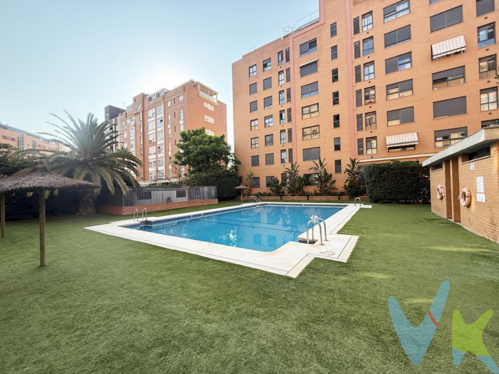Ático en Benicalap - Nou BenicalapActualmente tras realizar una reforma, se ha integrado en la vivienda una segunda habitación y una zona de despacho, aprovechando una de las terrazas de las que se disponía, obteniendo un espacio total de aprox. 70 m2.Este ático se encuentra en la séptima planta de un edificio construido en 2005 y cuenta con: - Terraza de 32m² con salida desde el comedor y la habitación principal - 2 habitaciones (la principal con armario empotrado) - 1 baño con ducha- Cocina independiente - Salón-comedor - Zona de despacho - Zona de lavandería , planchado, almacenaje y zapatero -Plaza garaje de 16,25m con capacidad para coche y moto.El edificio ofrece: - Conserjería 24h - Ascensor - Piscina comunitaria - Club social - Parque infantil El entorno de Benicalap - Nou Benicalap es conocido por su tranquilidad y su ambiente familiar. Es un barrio consolidado que ofrece todos los servicios necesarios al alcance de su mano, desde supermercados y farmacias hasta colegios y parques, perfectos para disfrutar de actividades al aire libre. ¿Te gustaría saber más sobre esta propiedad o programar una visita? Llámanos.----------Agencia Registrada con el Nº 2960 en el Registro Obligatorio de Agentes Inmobiliarios de la Comunitat Valenciana, según el DECRETO 98/2022, de 29 de julio, del Consell, por el que se regula el Registro de Agentes de Intermediación Inmobiliaria de la Comunitat Valenciana.    La documentación del inmueble ha sido revisada y estimamos que reúne todos los requisitos necesarios para ser comercializado.    El precio ofertado no incluye impuestos, gastos de compraventa ni honorarios de la agencia inmobiliaria.    Las medidas aquí expuestas han sido obtenidas del Catastro.    El anuncio no es vinculante, puede contener errores.    ¿Tienes alguna duda? Consúltanos.    ***    Los vendedores han confiado en este equipo para gestionar la venta del inmueble de forma exclusiva. Como no puede ser de otra forma, garantizamos un servicio de calidad, actuando en todo momento de forma transparente, ética y profesional. Así pues, se ruega la no interferencia de terceros, y sobre todo, no molestar a los propietarios, a los ocupantes del inmueble o a los vecinos. Muchas gracias por tu comprensión.