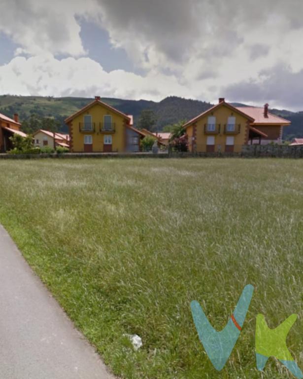 En el pueblo de Viernoles, junto a Torrelavega, en nucleo urbano, se vende terreno rústico de 3062 m2 con proyecto para construccion de una casa de 202,79 m2 construidos de planta semisotano y planta baja. Terreno cerca de la autovia, con buen acceso y comunicación