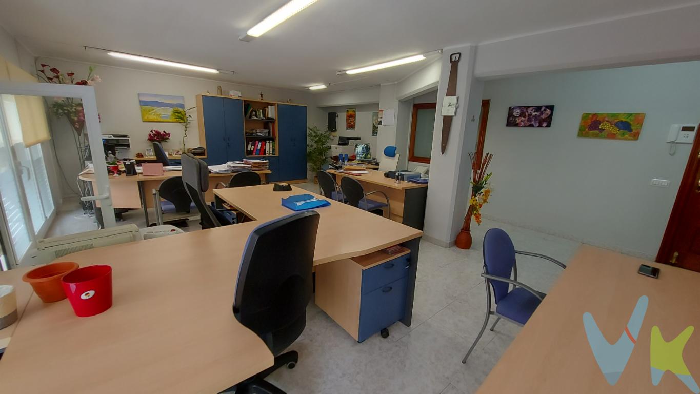INMOBILIARIA SOLOZABAL presenta 2 oficinas, una exterior de 58 m2 y otra interior de 18 m² en misma planta en el centro de Logroño.Las oficinas están separadas en la misma planta y con un baño fuera de la oficina.Aire acondicionado y bomba de calor.Exterior la oficina grande con amplia fachada.Amueblada y en perfecto estado.Portal reformado y muy buena presencia.Conserje.