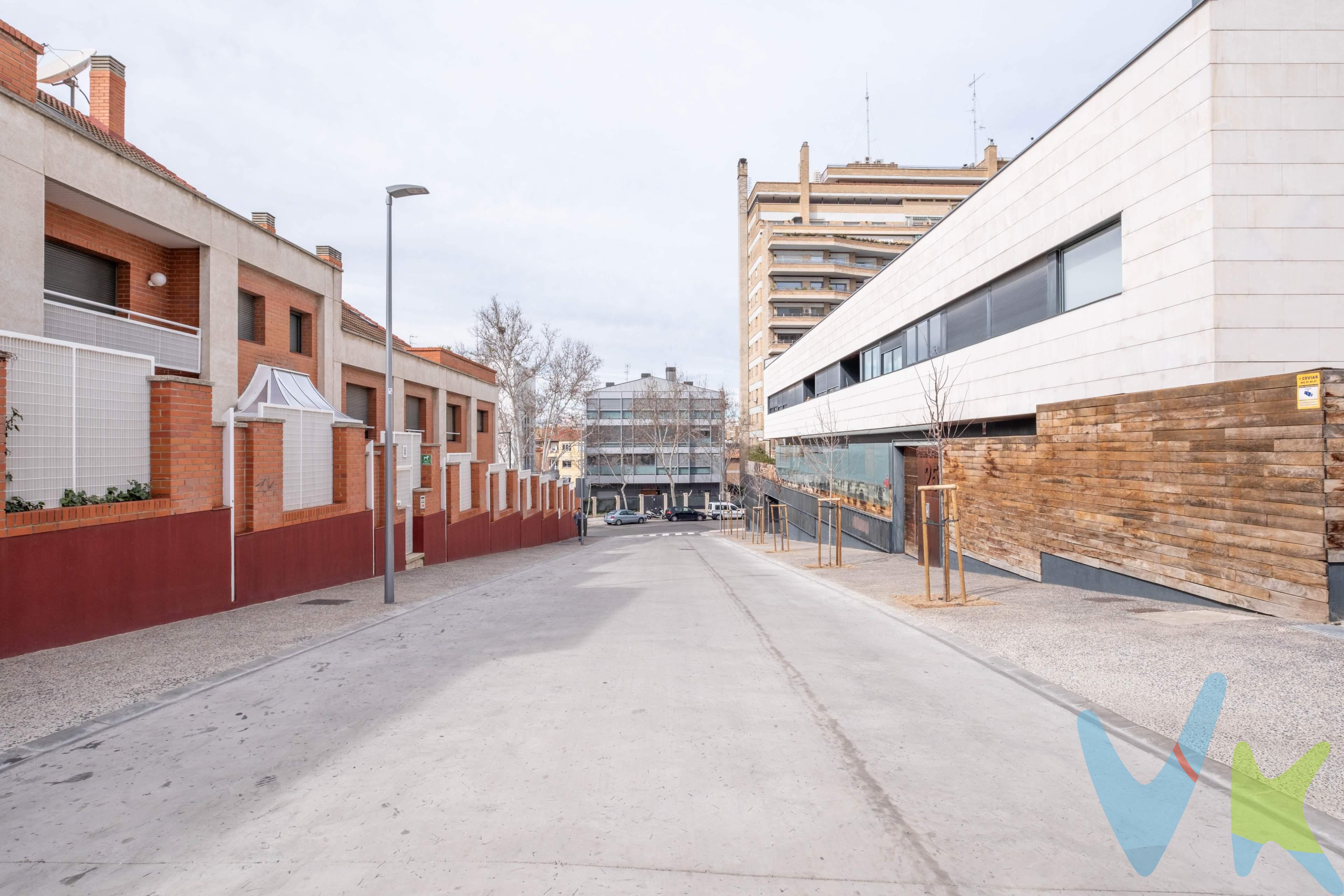 . ¡Venta de garaje en Paseo Ruiseñores, Zaragoza!. Ubicación privilegiada, seguridad las 24 horas. ¡Contáctanos para más detalles!