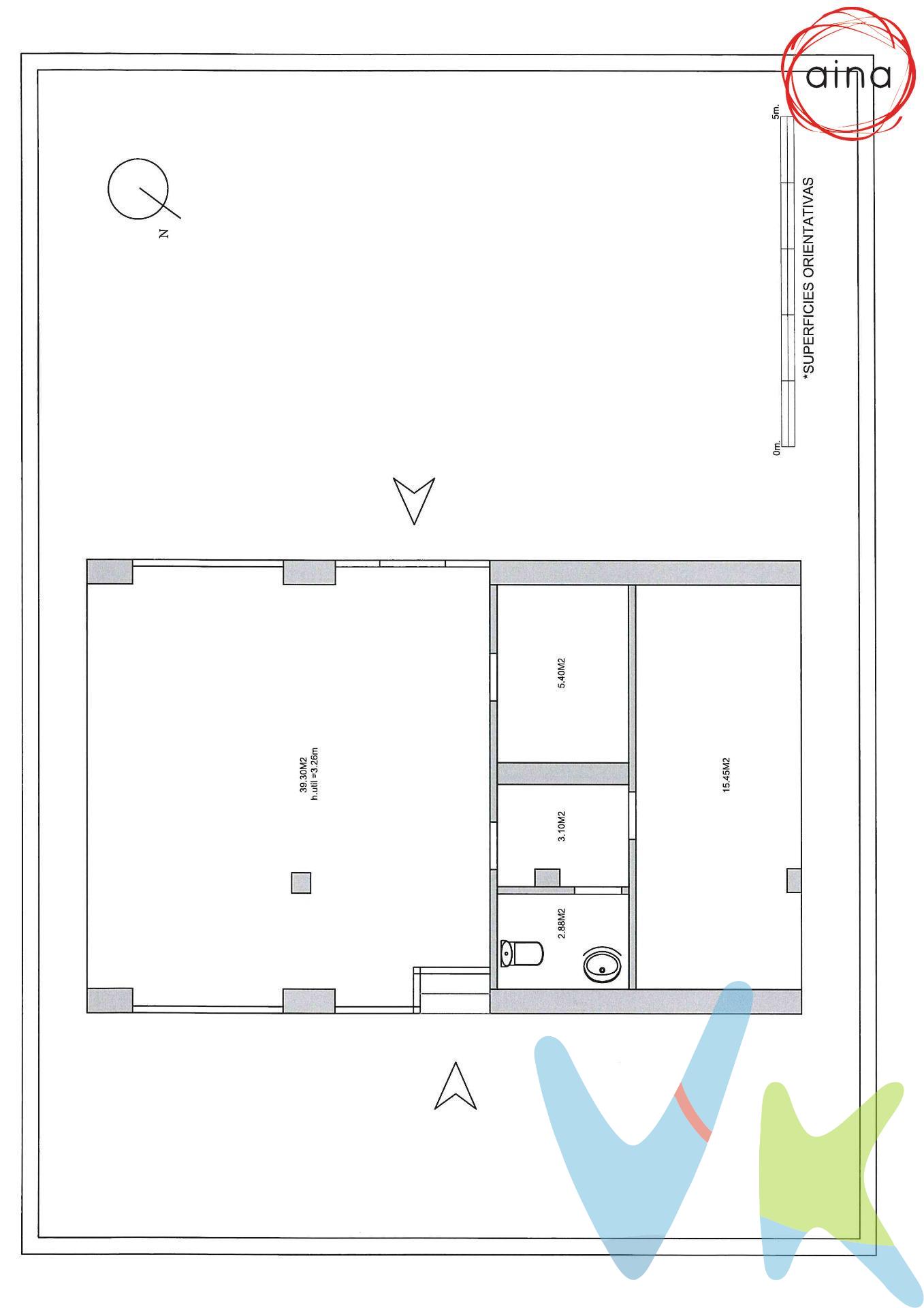 Vendemos o alquilamos local comercial en el centro de Villava, local preparado para cualquier actividad,  está justo en frente de correos, el entorno es una zona muy consolidada a nivel comercial.  .  . Local de 80m²,  dos fachadas de cristal,  gran escaparate, se puede acceder por la Plaza del Miguel Indurain (Plaza del Ayuntamiento) y por la Calle Oihanpea,  techos bajados, cámara frigorífica, zona de almacenaje en la parte interior, un aseo, suelos de cerámica, termo eléctrico para agua caliente.  .  Ideal para emprender un nuevo proyecto laboral.  .  (Las superficies expresadas en esta página tienen carácter descriptivo y son aproximadas. Mobiliario no incluido. Datos meramente informativos,  sin valor contractual. El PVP indicado no incluye impuestos, gastos de transmisión).