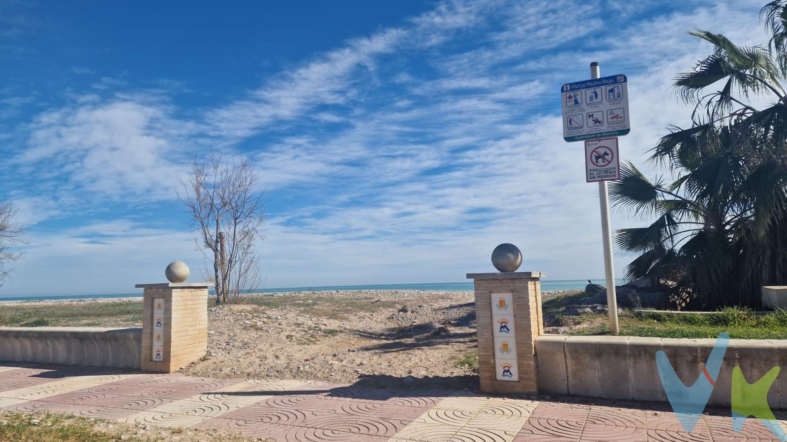 . ¿Imaginas despertar cada mañana con el sonido de las olas y el sol saliendo sobre el Mediterráneo?. Este solar de 617 m² te ofrece la oportunidad única de construir la vida que siempre soñaste. Ubicado en la zona más tranquila y selecta de Moncofa, con todos los serviciós.  Es un parcela con fachada a dos calles, facilitando accesos y optimizando el diseño arquitectónico. Con una edificabilidad de unos 400 m² y permiso para edificar planta baja, primera altura y sótano . Hay espacio de sobra para una villa de lujo con jardín, piscina y terrazas con vistas infinitas al horizonte. . Gastos de notaria, registro, gestoría , honorarios inmobiliaria e impuesto no incluidos. Agencia inscrita en el registro de agentes de intermediación inmobiliaria de la Comunidad Valenciana RAICV0832. Por mandato expreso del propietario, comercializamos este inmueble en exclusiva compartida, lo que garantiza un servicio de calidad, un trato fácil y personalizado. Por este motivo se ruega no molestar al propietario, o a los vecinos. Si eres una agencia, llámanos colaboraremos contigo. Muchas gracias. Este anuncio no es vinculante, puede contener errores, se muestra a título informativo y no contractual. Paradise at your feet! Exclusive beachfront plot in Moncofa. Imagine waking up every morning to the sound of the waves and the sun rising over the Mediterranean. This 617 m² plot offers you the unique opportunity to build the life you've always dreamed of. Located in the most peaceful and exclusive area of ​​Moncofa, with all amenities nearby. The plot has frontage on two streets, facilitating access and optimizing architectural design. With a buildable area of ​​approximately 400 m² and permission to build a ground floor, first floor, and basement, there is ample space for a luxury villa with a garden, swimming pool, and terraces with endless views. Notary, registration, administrative, real estate agent fees, and taxes not included. Agency registered with the Valencian Community's Register of Real Estate Agents RAICV0832. By express mandate of the owner, we are marketing this property on a shared exclusive basis, guaranteeing quality service and a smooth, personalized experience. For this reason, please do not disturb the owner or the neighbors. If you are an agency, please call us; we would be happy to assist you. Thank you very much. This advertisement is not legally binding, may contain errors, and is for informational purposes only.