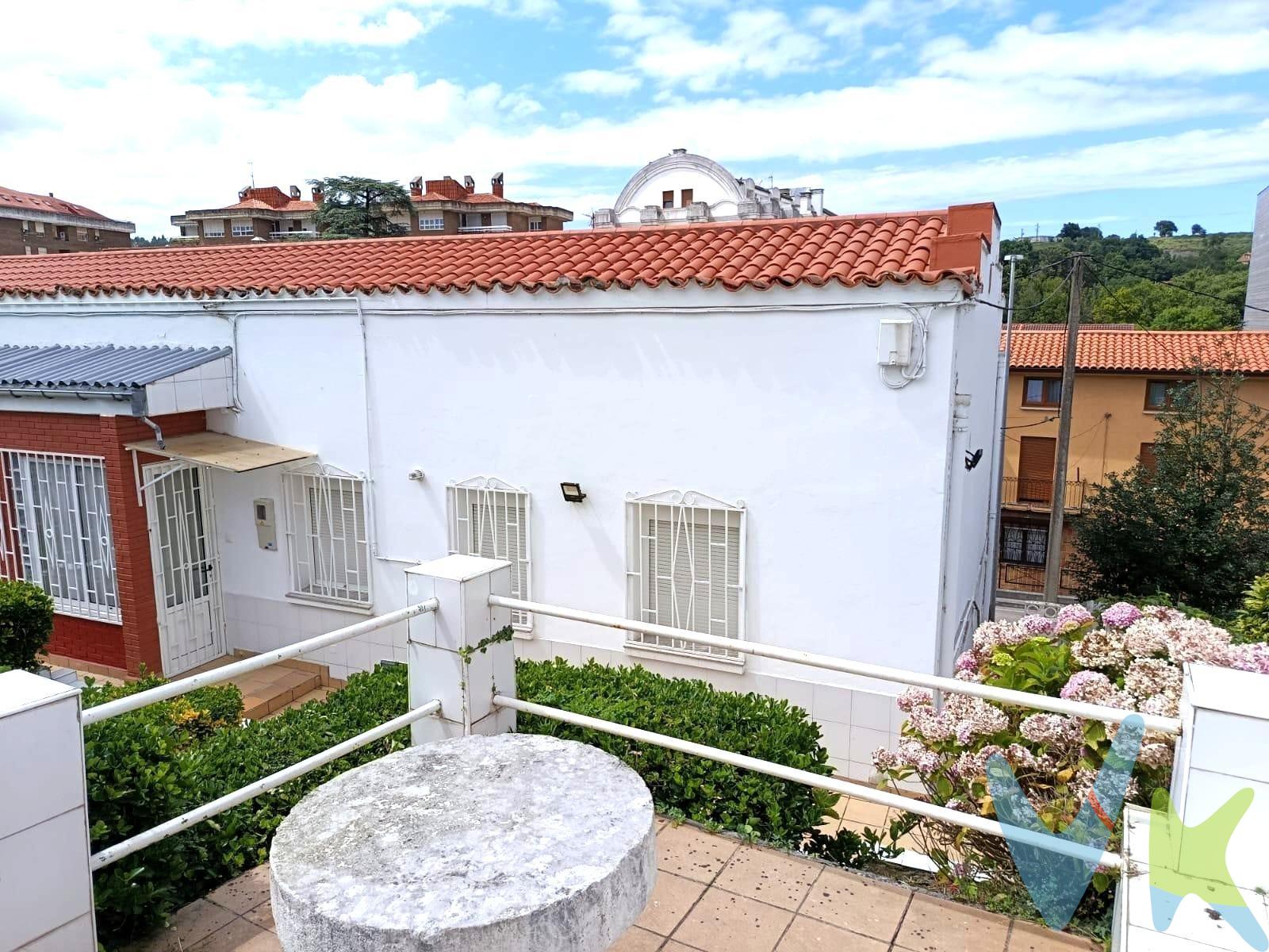 Si buscas una vivienda accesible, cómoda, funcional y con jardín, en Solares junto a todo tipo de servicios, a menos de 20 minutos de Santander y  en una ubicación privilegiada te ofrecemos esta vivienda en planta baja distribuida en 3 habitaciones, amplio salón muy luminoso, cocina independiente completamente equipada y un baño, todo exterior. El tejado está reformado recientemente al igual que el interior de la vivienda. En el exterior cuenta con jardín comunitario totalmente vallado. En el precio se incluye trastero y garaje cerrado. No lo dudes, no dejes pasar esta oportunidad y concierta una visita. Impuestos, gastos de Notaría y Registro a parte. 