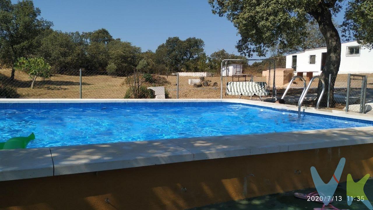 Si te gusta el contacto directo con la naturaleza, sin tener que renunciar a la comodidad de estar cerca de Córdoba aquí tienes una buena opción  👌. Pedrique, en Obejo, casa con unos 90m distribuida en salón, dos amplios dormitorios, salón con chimenea, cocina amueblada con electrodomésticos, además en el exterior tiene un gran porche, una zona de picnic para el disfrute al aire libre, rodeada de amigos y familiares, con los que también podrás divertirte en su piscina propia. Un terreno de aproximadamente 14.000m donde podrás conectar con la naturaleza y desconectar  del ruido y el strés de la ciudad, el lugar perfecto, a 20 minutos de Córdoba. La vemos?? 📳📳. El comprador tendrá un coste adicional de un 2% más IVA del precio de venta final, por el servicio de gestión, asesoramiento y formalización del proceso de compra. Este importe no está incluido en el precio publicado en venta. INFORMACIÓN ADICIONAL. Para cumplir con la normativa vigente tenemos a disposición del cliente el Documento de Información Abreviada D. I. A. Los precios indicados pueden sufrir alteraciones sin previo aviso. Los GASTOS DE LA COMPRA serán según ley (Notaria, Registro e Impuestos) y no están incluidos en el precio señalado. 