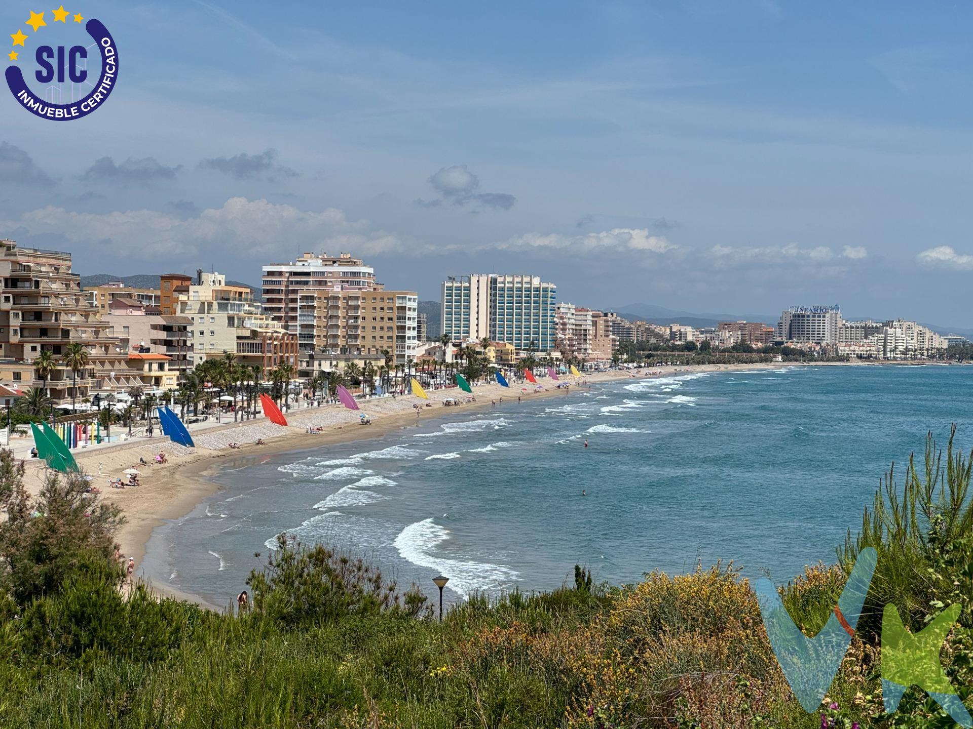 Descubre este magnífico apartamento ubicado en Oropesa del Mar, concretamente entre la Playa De La Concha y la Playa Morro de Gos. Esta propiedad cuenta con una superficie útil de 72 m². Ofrece un ambiente tranquilo y cuidado que lo convierte en el lugar ideal para disfrutar del estilo de vida mediterráneo. Dispone de dos habitaciones dobles luminosas y un baño completo, además destaca por su amplia terraza accesible desde el salón y la cocina, donde podrás deleitarte con espectaculares vistas orientadas hacia el norte durante todo el día. Situado a pocos metros del mar. Esta residencia exclusiva ofrece piscina comunitaria rodeada por áreas verdes ideales para toda la familia. La vivienda te garantiza comodidad total sin renunciar a la tranquilidad. ¡ No lo dejes escapar y ven a visitarlo !. Los metros útiles son aproximados. Este inmueble es en exclusiva, con lo que le facilitamos cualquier información sobre la vivienda. Por este motivo, solicitamos no molesten al propietario, ocupantes de la propiedad, vecinos o conserje de la comunidad. . Muchas gracias por su comprensión. El precio indicado puede sufrir variaciones. En todos los casos los precios expuestos son más impuestos y gastos derivados de la transmisión del inmueble . La operación esta sujeta al Impuesto de Transmisiones Patrimoniales (ITP), cuyo tipo general es del 9%, gastos de Notaría, Registro de la Propiedad y en su caso, gestoría.. 