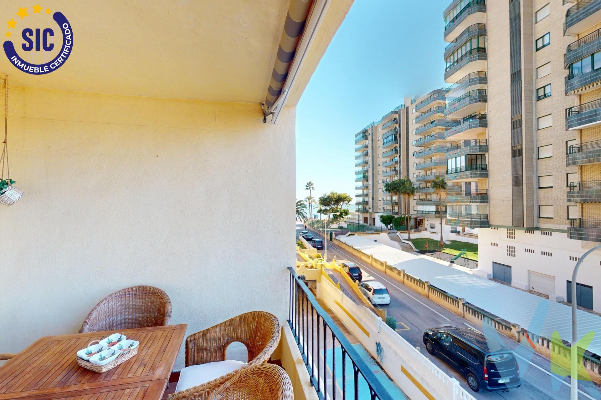 Magnífico apartamento ubicado en primera línea de playa, situado en la codiciada zona Eurosol-Heliopolis. Este atractivo inmueble cuenta con impresionantes vistas tanto a la playa como a las montañas y está rodeado por una completa oferta de servicios. Con un total de 81 m² construidos, el apartamento se distribuye en un hall que da acceso a un armario empotrado, cocina equipada con galería, dos habitaciones dobles (una dotada también con armario empotrado) y una habitación sencilla ideal para visitas o niños. Además, dispone de un baño completo moderno y aseo adicional diseñado para mayor comodidad. El amplio salón-comedor es perfecto para momentos familiares y ofrece salida directa a una terraza privada que abarca unos agradables 21 m² donde disfrutar del aire libre. Se vende con muebles y electrodomésticos. Esta propiedad incorpora además plaza garaje dentro del complejo residencial que comparte jardín común bien cuidado; zonas infantiles adecuadas para los más pequeños; espacio destinado al lavado vehicular así como trasteros comunitarios útiles adicionales al almacenamiento personal. Desde este encantador jardín hay acceso directo hacia la hermosa playa local sin necesidad alguna utilizar vehículo convirtiéndolo todo aún más cómodo durante tu estancia veraniega o escapadas cortas durante cualquier fecha del año . ¡No pierdas esta oportunidad única!. Agenda ya tu visita. Este inmueble es en exclusiva, con lo que le facilitamos cualquier información sobre la vivienda. Los metros son aproximados . Por este motivo, solicitamos no molesten al propietario o a los vecinos de la comunidad. . En todos los casos los precios expuestos son más impuestos y gastos derivados de la transmisión del inmueble.
