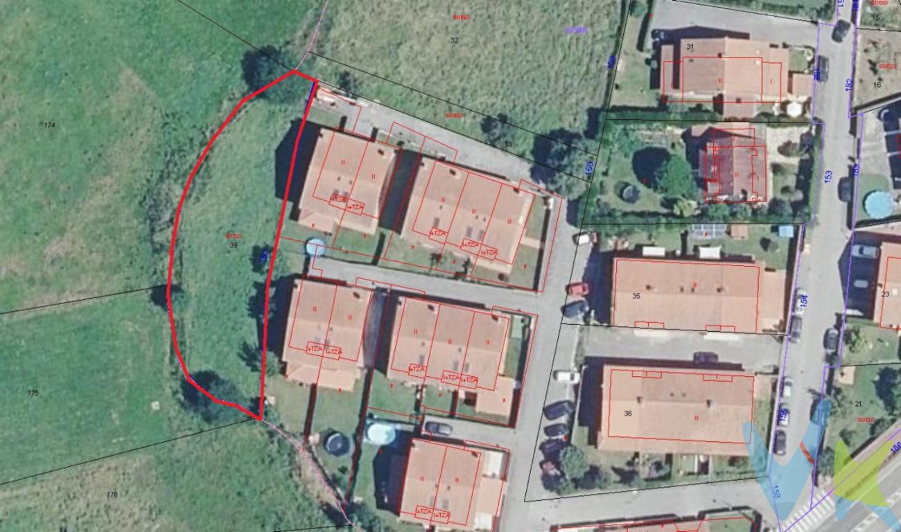 ¿Estás buscando el lugar perfecto para construir la casa de tus sueños? ¡Tenemos justo lo que necesitas en Casar de Periedo!Esta finca urbana, ubicada en un pueblo bonito y tranquilo, combina la paz del entorno con una excelente comunicación. .Está cerca de accesos a la autovía y cuenta con estación de tren, lo que facilita desplazarse a cualquier lugar. Además, al ser una finca urbana según la normativa vigente, podrás construir la vivienda que siempre has imaginado sin ningún problema. La parcela es totalmente llana y cuenta con todos los servicios cercanos para tu comodidad. ¡No dejes pasar esta oportunidad! Ven a verla y empieza a imaginar tu futuro en este maravilloso lugar.Gastos e Impuestos no incluidos en el precio. Compra sujeta a ITP. El comprador se hará cargo de los costes de la escritura e inscripción en el Registro de la Propiedad.Más información sobre transparencia, impuestos, gastos y condiciones de compraventa en nuestra web www.activanorte.com 