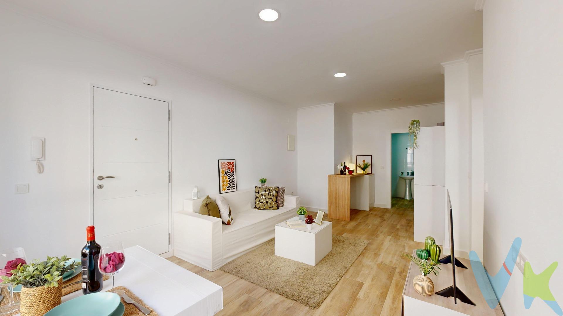 ¡¡¡¡PON ATENCION A ESTE ANUNCIO!!!!. Presentamos un excepcional PISO BAJO A ESTRENAR EN LA CODICIADA ZONA DEL CENIT, Cartagena. Esta propiedad ha sido totalmente reformada con materiales de alta calidad y atención al detalle. Consta de dos  dormitorios, uno doble y otro sencillo, ofreciendo versatilidad para adaptarse a tus necesidades familiares o como espacio adicional. El cuarto de baño cuenta con una moderna placa de ducha y ventana que proporciona ventilación natural. La joya del hogar es el amplio salón integrado con la cocina, ideal para crear un ambiente acogedor donde disfrutar momentos inolvidables. Entre las características destacadas se incluyen instalaciones completamente nuevas: ventanas de aluminio con cristal doble que garantizan un óptimo aislamiento acústico y térmico; rejas por seguridad; puerta principal blindada; acabados interiores elegantes gracias a paredes lisas y puertas lacadas en blanco. Los suelos son gres imitación madera lo cual aporta calidez al entorno junto con luces LED instaladas estratégicamente en todas las estancias. Además deleitarás cuidando tu privacidad ya que este inmueble dispone también de un generoso patio privado donde podrás personalizarlo según tus preferencias—un verdadero oasis urbano “todo listo para estrenar”. No pierdas esta oportunidad única. Para finalizar, queremos ofrecerte una experiencia inmobiliaria basada en calidad, cercanía y profesionalidad. Al contactar con nosotros, actuaremos como intermediarios, evitando molestias a la propiedad y acompañándote en todo el proceso, facilitándote la información y documentación necesarias para una compra cómoda y sin complicaciones. A continuación, te informamos de los gastos de compra no incluidos en el precio, para garantizar un proceso claro y tranquilo:. PVP: 133.000€. No incluye gastos, impuestos y demás gastos legalmente correspondan al comprador:  ITP del 7,75% con carácter general; existen excepciones según normativa aplicable (*). Base imponible el mayor valor entre el precio de venta o el valor referencia catastral. Gastos Notaría y Registro: 1.820€ aprox. según complejidad y aranceles vigentes (**). Financiación: gastos de hipoteca, tasación y gatos bancarios a cargo del comprador, según su necesidad y elección.  Servicio doble de intermediación: Honorarios inmobiliaria a cargo del comprador: 3% precio final, más IVA (21%), salvo acuerdo contrario tras negociación, no incluidos en PVP.  Operación y condiciones de compraventa sujeta a aceptación expresa del vendedor. Para acceder a información y documentación legalmente exigible por el consumidor: gesprocasa.es/consumidor. (*) Para una información exhaustiva sobre el funcionamiento, tipos impositivos y bonificaciones del ITP en la Región de Murcia, puedes consultar el portal oficial de la Agencia Tributaria Autonómica en el siguiente enlace: agenciatributaria.carm.es/ITPAJD. (**) Tarifas notariales y registrales reguladas en Anexo I Del Real Decreto 1426/1989 y, Anexo I Del Real Decreto 1427/1989, respectivamente. 