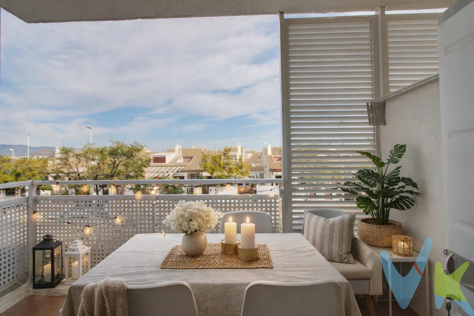 Imagina comenzar el día con la suave brisa mediterránea y tener la certeza de que, a tan solo unos pasos, te espera la arena clara de la Playa de la Almarda. Este apartamento no es solo una casa: es un espacio pensado para bajar el ritmo y saborear cada jornada sin prisas. Su distribución funcional y confortable ofrece dos dormitorios, un cuarto de baño completo y una cocina tipo office abierta al salón, ideal para compartir ratos especiales con familiares o amigos. La terraza, orientada al norte como el resto de la vivienda, se convierte en el lugar ideal para las noches agradables de verano o para disfrutar tranquilamente del primer café del día con una luz suave y agradable. Edificado en 2004 y en excelente estado de conservación, está preparado para entrar a vivir y se entrega completamente amueblado, para que solo tengas que instalarte y empezar a disfrutar. La urbanización cuenta además con zona de ocio y piscina, pensadas para el descanso y la diversión. El precio incluye una plaza de aparcamiento que añade un plus de comodidad y serenidad a tu rutina diaria. Ubicado en el entorno natural de la marjal de Almardá-Almenara y muy próximo a Canet de Berenguer y al Puerto de Sagunto, ofrece la combinación perfecta entre tranquilidad y cercanía a todo tipo de servicios, restauración y opciones de ocio. El mar, el ambiente familiar de la zona y el agradable clima mediterráneo convierten esta vivienda en una elección perfecta tanto para familias que buscan calidad de vida, como para parejas que desean un remanso de paz junto a la costa. Ven a visitarlo y deja que este apartamento sea el comienzo de una nueva etapa cerca del mar. Si lo necesitas, te ayudamos con la financiación. El precio del inmueble no incluye los honorarios de la agencia que ascienden al 3% del precio final del inmueble más IVA, ni los gastos de notaría y registro de la propiedad (que están sujetos a aranceles y varían dependiendo del precio de escrituración), ni los impuestos (que en la Comunitat Valenciana dependen del precio del inmueble y de las características personales del comprador). Para mayor seguridad en la compraventa, todas nuestras viviendas poseen FICHA DE CERTIFICACIÓN DE INMUEBLES registrada por la Asociación de Inmobiliarias de la Comunidad Valenciana ASICVAL. Antes de comprar o de entregar las arras, pida el Certificado de la vivienda para estar seguro y tranquilo sobre la situación legal, urbanística y de cargas de la misma. RK ESTAÑOL, mercantil Inmobiliaria Quasablanqua, SL, está inscrita en el Registro de Agentes de Intermediación Inmobiliaria de la Comunidad Valenciana RAICV con el número de registro 1511. 