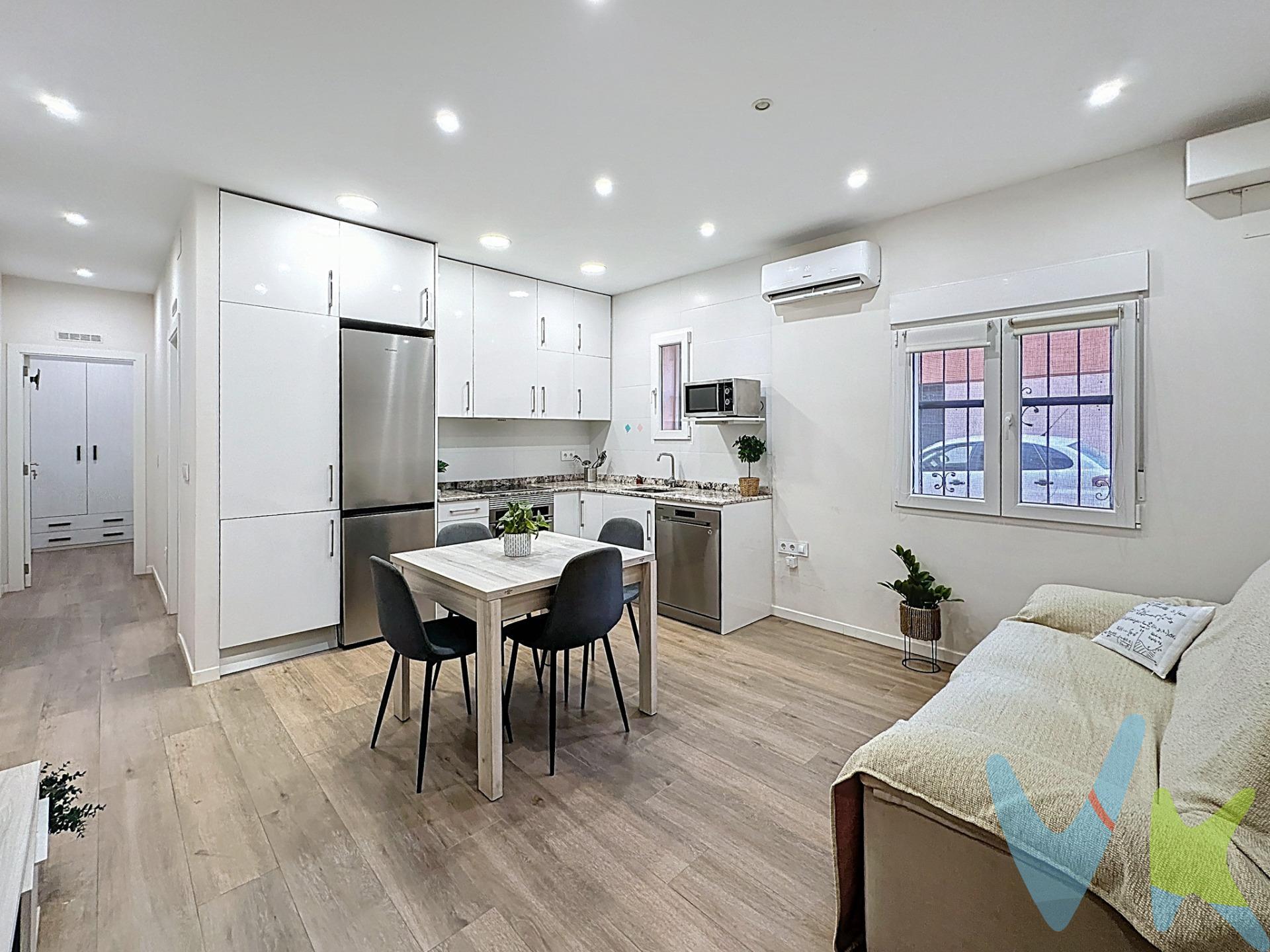  Piso en venta ALQUILADO – C/ Cardenal Benlloch 80. Atención inversores! Oportunidad con ingresos asegurados desde el primer día, en plena zona universitaria. Se vende bajo recién reformado, con una distribución práctica y funcional que aprovecha al máximo cada metro. La vivienda cuenta con 76 m² y dispone de:. ●	3 habitaciones amplias, amuebladas con cama, mesa de noche, escritorio y armario. ●	2 baños completos. ●	Salón-comedor con aire acondicionado, integrado a una cocina totalmente equipada.  Reforma reciente con acabados modernos, lo que permite entrar a vivir o seguir alquilando sin necesidad de realizar obras. Actualmente el piso se encuentra alquilado, lo que lo convierte en una excelente oportunidad de inversión con rentabilidad inmediata y gran potencial por la alta demanda en la zona universitaria.  Fantástica ubicación, rodeada de todo lo necesario para el día a día: transporte público, comercios, supermercados y a pocos minutos de la universidad.  Este piso reúne ubicación, rentabilidad y comodidad. ¡No dejes pasar la oportunidad de hacerlo tuyo!.  Contacta con nosotros hoy mismo y te daremos toda la información que necesitas!. La descripción del presente inmueble e imágenes tienen mero carácter informativo y en ningún caso carácter contractual, pudiendo ser modificados por la inmobiliaria comercializadora sin que ello implique responsabilidad alguna frente a terceros. En el precio de venta a público, esta propiedad NO incluye los gastos de adquisición (Notario, registro, gestión, honorarios, etc…).