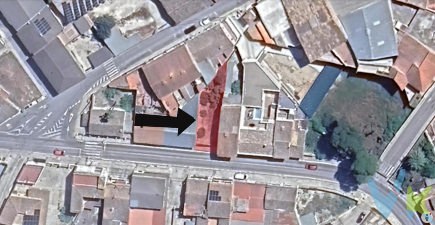 Excelente solar urbano disponible en el tranquilo y encantador municipio de Bèlgida.Con una superficie de 196 metros cuadrados, es el tamaño ideal para la construcción de una vivienda unifamiliar.La parcela ofrece el máximo aprovechamiento, con una constructibilidad del 100% según la normativa urbanística local.Esto significa que es posible edificar hasta 196 metros cuadrados por planta, respetando las alturas permitidas.Este terreno está calificado como Suelo Urbano consolidado, lo que simplifica y acelera los trámites de construcción.El solar está perfectamente ubicado dentro del núcleo urbano del pueblo.Ideal para diseñar y construir la casa de sus sueños, totalmente a su medida y gusto.La normativa que permite el 100% de edificabilidad maximiza la inversión y el espacio habitable.Una oportunidad única para construir una residencia principal o vacacional en un entorno rural tranquilo.Aproveche la posibilidad de adquirir y desarrollar este terreno en una ubicación con todas las comodidades.Un solar de dimensiones manejables y con el máximo potencial edificatorio en Bèlgida.