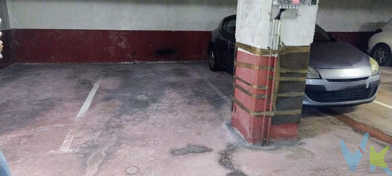 En la zona Laviada, en la calle Avilés, ponemos a la venta esta amplia plaza de garaje y de fácil acceso.Sita en la planta segunda del sótano, con amplias zonas para su maniobra.  con una superficie de 11 metros útiles y 18 metros construidos, es una increíble oportunidad para aquellos que buscan seguridad y comodidad.La ubicación en la zona de Laviada garantiza un entorno tranquilo y seguro, ideal para aquellos que valoran la privacidad y la comodidad.Este garaje es perfecto tanto para residentes de la zona que necesitan un espacio adicional para sus vehículos, como para aquellos que buscan una inversión segura en un mercado en constante crecimiento. s vías de comunicación y transporte público, este garaje ofrece una ubicación estratégica que facilita el desplazamiento y la movilidad en la ciudad.No pierdas la oportunidad de visitar este garaje. Ven a conocerlo y descubre todas las posibilidades que ofrece este inmueble en una de las zonas más exclusivas de la ciudad. El precio no incluye gastos de notaría, registro e impuesto de transmisiones.