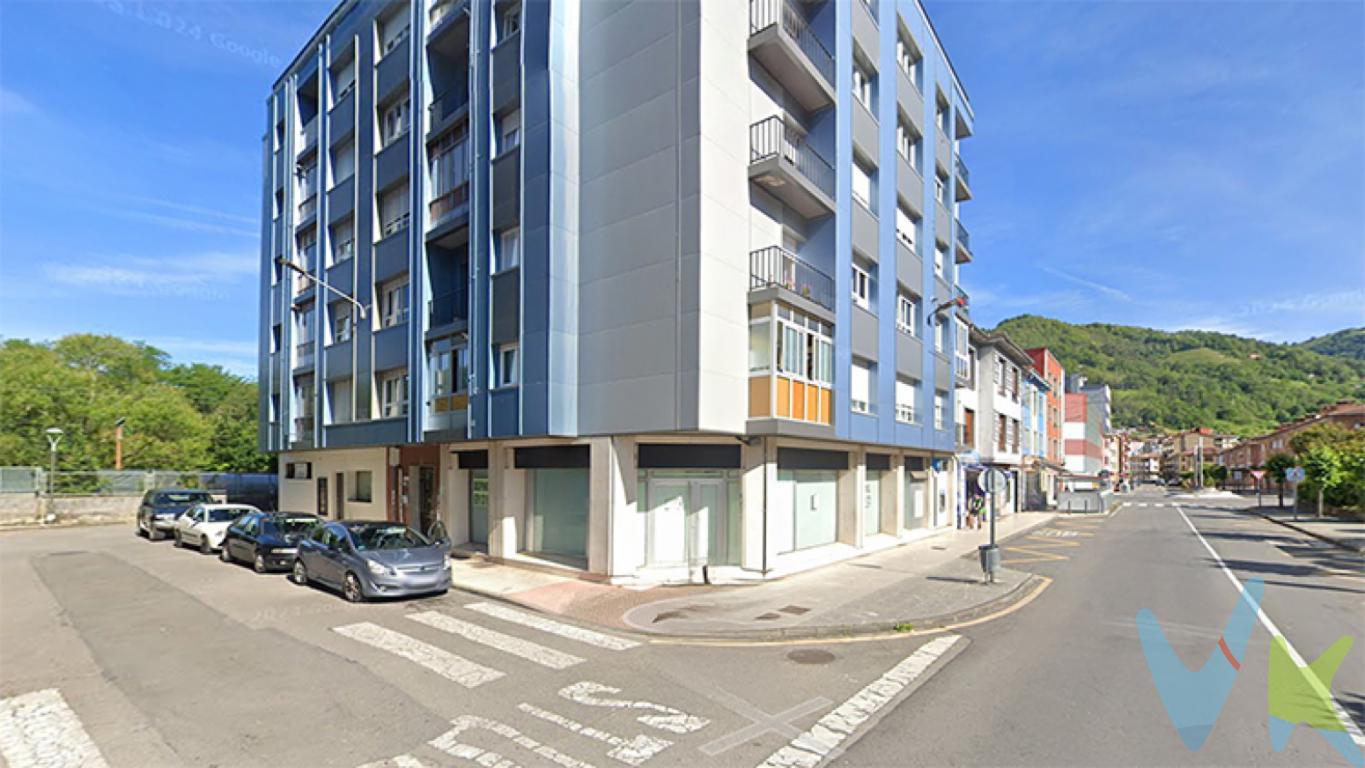 Tu hogar en San Martín del Rey Aurelio
90m2 para entrar a vivir y una terraza con vistas

Este piso en venta en San Martín del Rey Aurelio, es mucho más que un lugar donde vivir: es un hogar donde encontrarás el equilibrio entre funcionalidad, estilo y tranquilidad. Con 90 m² perfectamente aprovechados, tres dormitorios y un amplio baño completo, esta vivienda es ideal para que puedas empezar a disfrutarla desde el primer día, sin reformas ni preocupaciones.

¿Por qué este piso es ideal para ti?

Amplitud y comodidad para toda la familia
Con un salón acogedor, una amplia cocina comedor para el día a día y dormitorios luminosos, tenéis espacio de sobra para organizar la vida a vuestra manera. Cada rincón invita a disfrutar del tiempo en familia o a relajarte en tu propio espacio.
