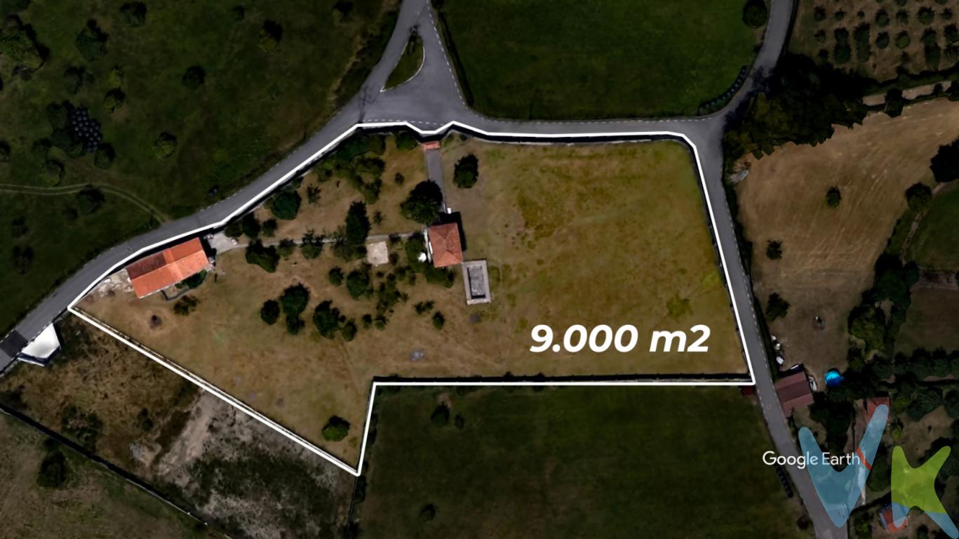 Finca rustica en venta con vivienda zona Nuevo Roces.Excepcional finca no edificable ubicada en la codiciada zona de Nuevo Roces, en Gijón. Esta amplia parcela presenta una magnífica oportunidad para quienes desean invertir en terreno con notables características. Su vasta extensión proporciona un sinfín de posibilidades para quienes deseen aprovechar un espacio al aire libre en un entorno tranquilo y en constante desarrollo.Finca 9.642m2 de finca, segregadas en dos parcelas, una de 6.521,87m2 y otra de 3.124,25m2 Panera vivienda de 94,41m2 distribuidos en dos plantas.3 Habitaciones, cocina-salón y aseo.Necesita reforma.Garaje en sótano de 45,54m2Piscina de 37,63m2Nave de 182,48m2, destinada a almacén y cuidado de animales.Contador de agua y luz en la finca.Registro de saneamiento (alcantarillado)Portón de acceso a la finca.Frutales.Muros de hormigón y cierre de malla metálica.Cerca de transporte público, la propiedad se encuentra estratégicamente situada con un servicio de autobuses. Este cómodo acceso al transporte hace de esta finca una opción ideal para quienes buscan la facilidad de movilidad sin sacrificar la serenidad que ofrece la vida fuera del bullicio urbano.Muy buen acceso, a tan solo 5 minutos de las Autovías de entrada y salida de la ciudad .A tan solo 2 minutos en coche y 15 caminando de Escuela de Fútbol de Mareo.A 10 minutos del Centro de Gijón. A 25 de Oviedo y 27 de Avilés.Un sistema de alcantarillado ya instalado en el terreno representa un valor añadido significativo. Esto no solo facilita posibles proyectos de uso futuro, sino que también asegura la comodidad básica esencial en cualquier tipo de desarrollo o uso del terreno. Este aspecto pragmático incrementa aún más el atractivo de la parcela tanto para inversores como para particulares.Uno de los aspectos más destacados de esta finca es que está completamente cerrada. Esta característica brinda una sensación de seguridad y privacidad, permitiendo disfrutar de la parcela con total tranquilidad. Protegida de accesos no autorizados, la valla perimetral añade un nivel de seguridad ideal para la inversión a largo plazo o para el disfrute personal del espacio exterior.La localización es, sin duda, uno de los principales atractivos. Situada en Nuevo Roces, un área que combina el encanto de la vida en el campo con la cercanía a los recursos urbanos de Gijón, este emplazamiento es perfecto para aquellos que buscan un equilibrio entre la naturaleza y la ciudad. La región ha experimentado un notable crecimiento y desarrollo en los últimos años, lo que convierte a esta finca en una oportunidad inmejorable de inversión con proyección de revalorización futura.Para aquellos que valoran la conexión con el entorno natural, la extensión de la parcela brinda la posibilidad de desarrollar múltiples actividades al aire libre. Ideal para la instalación de huertos, jardines o simplemente para disfrutar de una zona verde propia. Las opciones son tantas como la imaginación lo permita y el espacio es más que suficiente para llevar a cabo cualquier visión que se tenga en mente.Extendiendo una invitación a conocer esta finca en persona, estamos seguros de que sus múltiples ventajas y su potencial ilimitado convencerán incluso a los compradores más exigentes. Aproveche esta oportunidad y descubra un terreno donde las posibilidades no tienen fin. La combinación de ubicación, servicios y seguridad, hacen de esta parcela una inversión sensata y prometedora.En el precio publicitado no están incluidos los gastos de Notaria y Registro.  