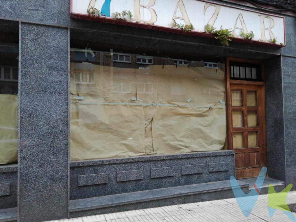 Amplio Local de 164m² en Pumarín  Gran Escaparate junto a El Corte Inglés¡Impulse su negocio en una de las zonas más comerciales de Gijón! Se vende excepcional local de 164 m² en el corazón de Pumarín. Gracias a su ubicación estratégica en una calle de mucho paso y su cercanía a El Corte Inglés, este inmueble garantiza una visibilidad constante para cualquier proyecto.Características destacadas:Una oportunidad inmejorable para emprendedores que buscan metros y ubicación a un precio competitivo.¡Venga a visitarlo y convierta este gran espacio en su próximo éxito!Calidad: Suelos de cerámica resistentes y acabados listos para personalizar.Funcionalidad: Incluye un almacén independiente para optimizar la logística y baño privado.Gran Escaparate: Fachada acristalada de gran tamaño, ideal para captar la atención del alto flujo peatonal de la zona.Espacio Versátil: Distribución diáfana que permite una fácil adaptación a cualquier tipo de comercio, oficina o showroom.Gastos e impuestos no incluidos en el precio. A título orientativo, en segundas transmisiones, el comprador abonará el Impuesto sobre Transmisiones Patrimoniales (ITP). Para consultar los porcentajes del ITP en Asturias puede hacerlo a través de la web oficial de servicios tributarios del Principado de Asturias https://sede.tributasenasturias.es/sites/sede/default/es_ES/Que-quieres-hacer/Transmisiones-Patrimoniales-y-AJD. La base imponible será el mayor valor entre precio de compraventa, tasación o valor de referencia catastral. Gastos de notaría y registro según aranceles variables según precio, número de copias y complejidad.El comprador escoge libremente notario. El vendedor asume la plusvalía y el resto de gastos son del comprador. Si se precisa hipoteca: Tasación, condiciones y costes bancarios según entidad elegida por el comprador; así como los gastos de gestoría y cualesquiera otros inherentes a la formalización de la compraventa. De acuerdo con la ley, no se incluyen en el precio otros gastos o tributos que legalmente correspondan al comprador. Honorarios de intermediación inmobiliaria a cargo del vendedor.El consumidor tiene derecho, conforme a la normativa vigente, a disponer de información y documentación adicional relativa al inmueble y condiciones de la compraventa, accesible en la sede física o mediante correo electrónico de la Agencia cuyos datos de contacto aparecen en la página web. La agencia actúa exclusivamente como intermediaria en la operación. Cualquier compraventa y sus condiciones quedan sujetas en todo caso a la aceptación expresa del vendedor del inmueble y a la posterior formalización del correspondiente contrato. El presente anuncio tiene carácter meramente informativo; la información suministrada se corresponde con la disponible a la fecha de publicación, pudiendo variar en función de las circunstancias o actualizaciones legales, contractuales y fiscales. 