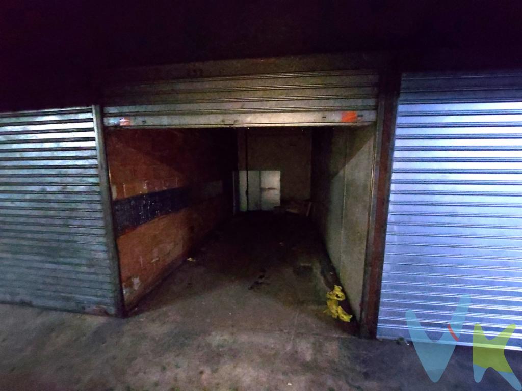 Plaza de garaje  en garaje comunitario cerrada. Zona San Millán de Logroño. Medidas: 4,82 metros de largo x 2.19 metros de ancho.Pocos gastos de comunidad.