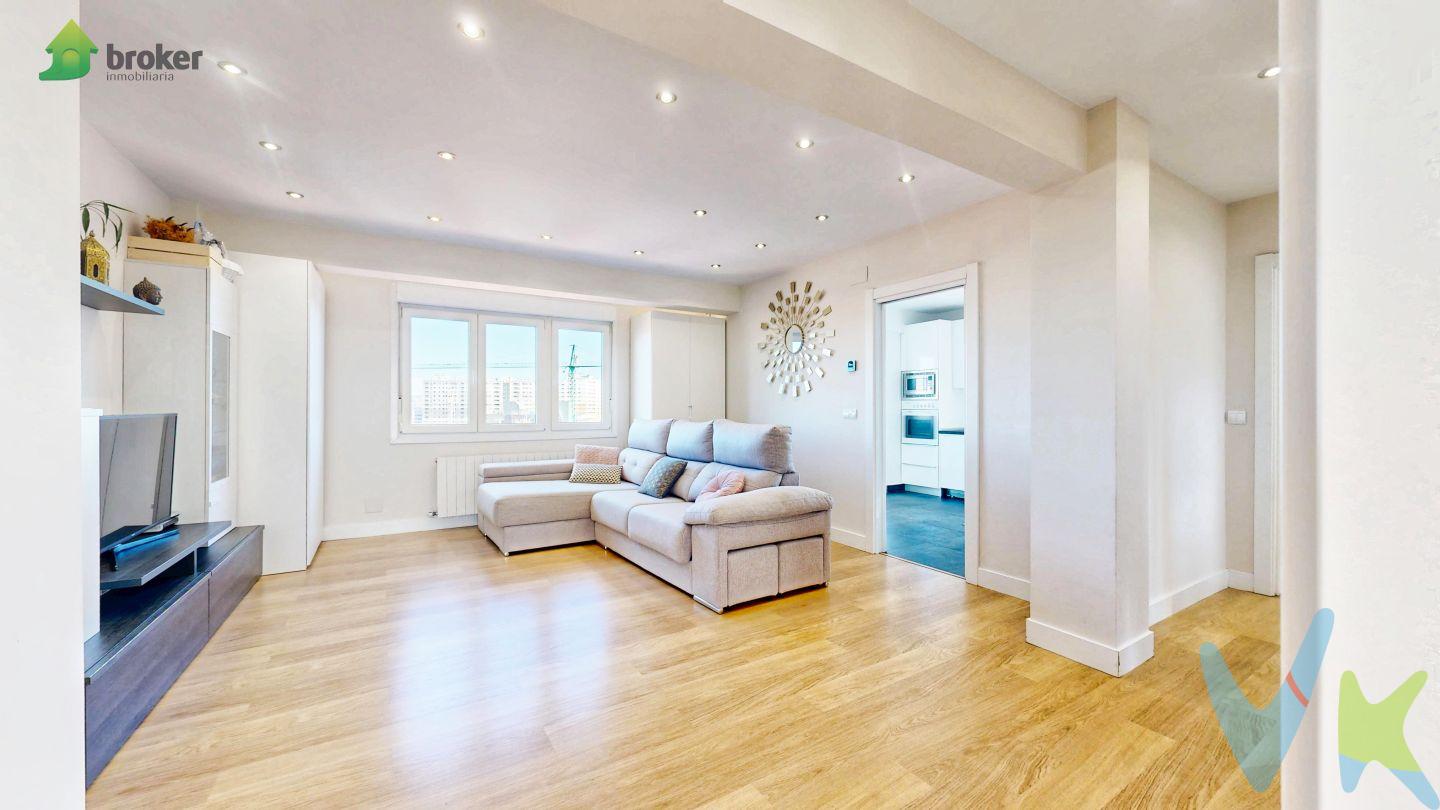 SAN VICENTE, IMPECABLE. 3 HABITACIONES CON 2 BALCONES Y POSIBILIDAD DE ASCENSOR
¡¡¡ EXCLUSIVA !!! INMOBILIAIRIA BROKER te ofrece esta preciosa vivienda junto a la Iglesia de San Vicente, con excelentes vistas y completamente exterior.
La vivienda se ha reformado íntegramente hace 8 años. Sus 86 metros (según catastro) están distribuidos en 3 habitaciones, salón comedor abierto, cocina independiente de buen tamaño completamente equipada y un baño con ventana. Cuenta además con DOS BALCONES, uno de ellos CON DESPENSA al que se accede desde la cocina y otro en una de las habitaciones.
Las ventanas de toda la casa son de PVC Climalit, las paredes son lisas, la tarima está en perfecto estado y dispone de CALEFACCIÓN DE GAS NATURAL con caldera individual.
La vivienda es muy luminosa y tiene doble orientación (norte y sur), por lo que la luz y el sol están garantizados durante gran parte del día.
El edificio tiene la fachada y el tejado hechos. Hay POSIBILIDAD DE ASCENSOR, de hecho cuenta ya con el estudio de viabilidad, aunque por el momento no hay fecha para su instalación.
Zona privilegiada, con todos los servicios a tu alcance (comercios, colegios, centro de salud, transporte público...).
TENEMOS LLAVES, para que puedas verlo con total tranquilidad.
¡Descubre tu futura vivienda como si ya estuvieras dentro! Gracias a nuestra tecnología 3D de última generación, podrás recorrer la casa con total realismo, viendo cada rincón tal y como en realidad esto te permitirá identificar fácilmente cada espacio de la vivienda, facilitar tu decisión antes de la visita presencial y sentirte familiarizado/a con el inmueble desde el primer momento.











Encontrarás el recorrido 3D justo después de las fotos y planos. 
Gastos de gestión del 3.500 € (+IVA) a cargo del comprador, no incluidos en el precio











Colegiado API 584. Trabaja con verdaderos profesionales.