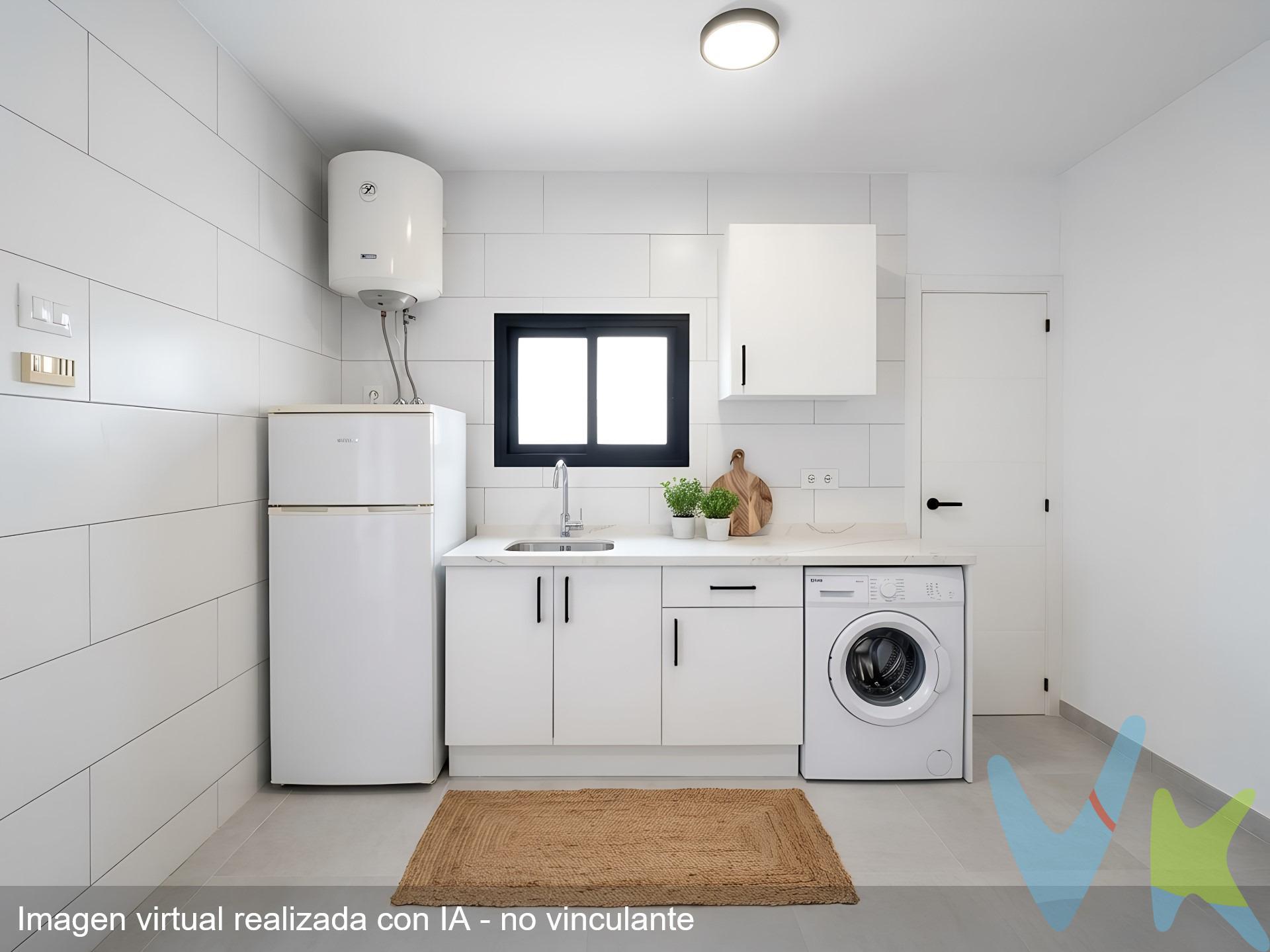 Descubre esta espectacular vivienda ubicada en pleno centro de Cádiz. Propiedad que destaca por su luz natural y versatilidad. Con un diseño abierto ideal para crear espacios personalizados, podrás fácilmente construir tu habitación utilizando separadores según tus necesidades. . El inmueble en el que está ubicada la vivienda se reformó integralmente en el año 2009. La vivienda tiene una reforma integral del 2012. Esta vivienda se encuentra en una ubicación privilegiada con acceso a servicios esenciales como tiendas, restaurantes y transporte público. . La vivienda ofrece un gran potencial tanto para inversión como para disfrutarlo personalmente. . No pierdas la oportunidad de transformar este espacio único entre las encantadoras calles gaditanas. *Toda la información contenida en este anuncio se ofrece a título orientativo y no contractual*. 