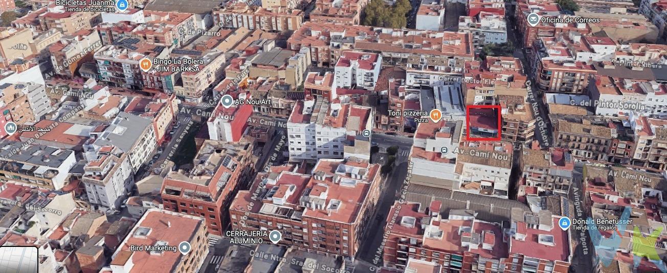 Suelo urbano finalista para obra nueva  residencial,  en Benetússer. Situada en Avda. Camí Nou, 37, Benetússer, esta parcela de 231 m² permite una edificabilidad máxima aproximada de 924 m², distribuidos en cuatro plantas, y ofrece flexibilidad para viviendas, oficinas o locales comerciales, adaptándose a las necesidades del mercado actual. •	Ubicación inmejorable: Avda. Camí Nou, 37, en el corazón de Benetússer, junto a todos los servicios y a solo 5 km del centro de Valencia. •	Características únicas: Parcela de 231 m², edificabilidad máxima aproximada de 924m² en 4 plantas, posibilidad de viviendas, locales u oficinas, y normativa que permite aprovechar al máximo el suelo. •	Rentabilidad asegurada: Demanda real de vivienda a estrenar, rápida comercialización y flexibilidad para adaptar el proyecto a las tendencias del mercado. •	Clasificación y calificación: El suelo está clasificado como suelo urbano y calificado como “Residencial Vivienda - Ensanche”, con tipología edificatoria DAFP (doble alineación fachada-patio. •	Planeamiento aprobado: El planeamiento pormenorizado (PGOU Benetússer) está aprobado definitivamente y plenamente vigente, con parámetros urbanísticos claros y detallados (edificabilidad, alturas, usos, etc.) Disponemos de informe urbanistico de ECUV. •	Condiciones urbanísticas: La parcela dispone de todos los servicios urbanos básicos (acceso rodado, abastecimiento de agua, evacuación de aguas, suministro eléctrico, etc.) y no está sujeta a actuaciones de urbanización pendientes ni a unidades de ejecución. . Ideal para promotores que buscan rentabilidad, ubicación estratégica y un producto diferencial en una de las zonas más dinámicas del área metropolitana de Valencia. ....................................... Por mandato expreso del propietario, comercializamos este inmueble en exclusiva, lo que le garantiza el acceso a toda la información, a un servicio de calidad, un trato fácil, sencillo y sin interferencias de terceros. Por este motivo, se ruega no molestar al propietario, a los ocupantes de la propiedad o a los vecinos. Muchas gracias por su comprensión. Si usted es agente inmobiliario y tiene un cliente para este inmueble, llámenos: estaremos encantados de colaborar. 