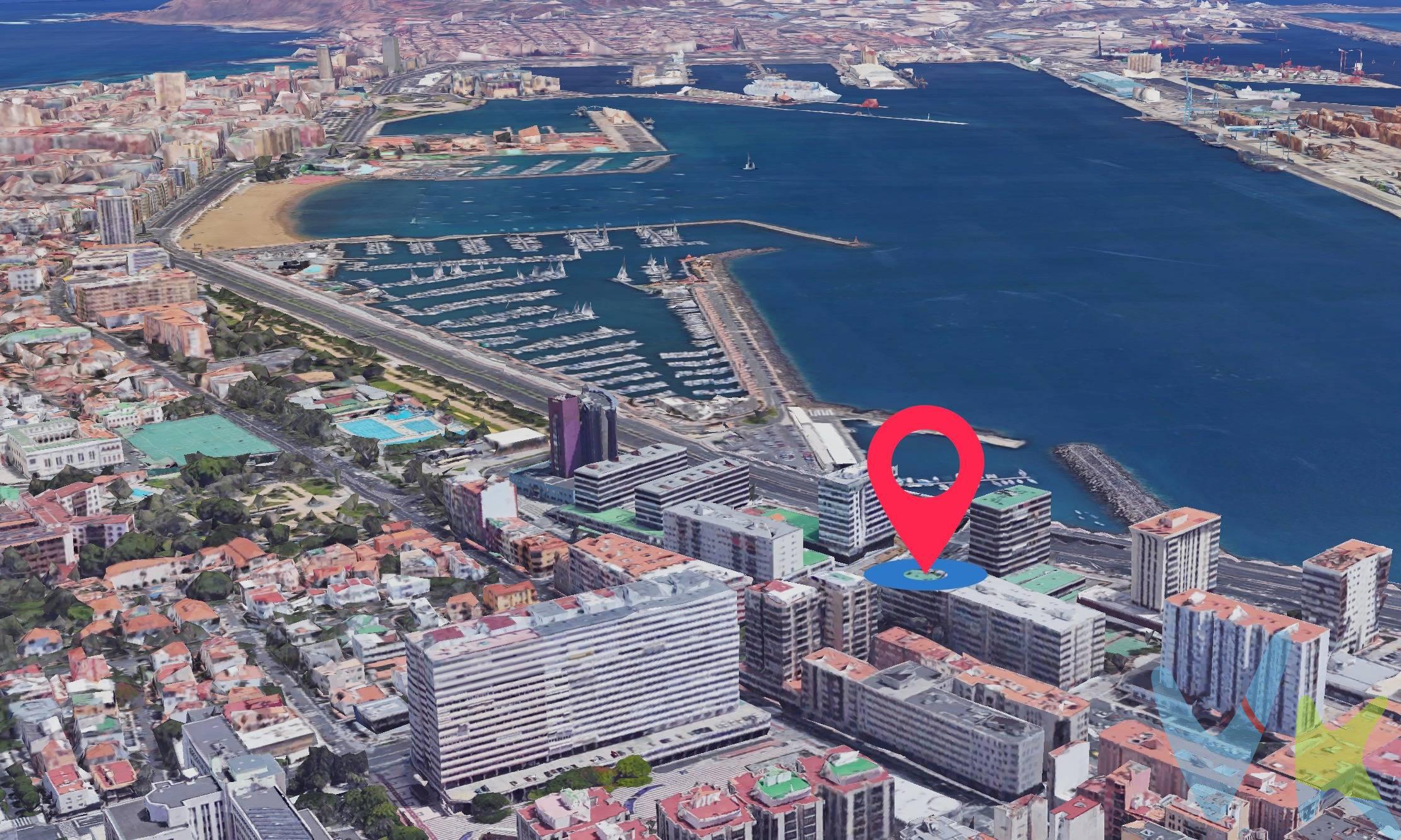 Se vende amplio y versátil local comercial en excelente ubicación, con grandes posibilidades de uso y buena accesibilidad. El inmueble cuenta con una superficie total aproximada de 312 m² en planta -1, con acceso desde la calle Juan XXIII mediante escaleras y rampa. Dispone ventanas al exterior, lo que aporta luz natural y ventilación, una característica diferencial en este tipo de espacios. Gracias a su amplitud y configuración, resulta perfecto para trasteros, almacén, oficinas, centro de formación, coworking o actividad empresarial que requiera superficie y funcionalidad. Incluye plaza de garaje en el mismo edificio, aportando comodidad adicional. Una excelente oportunidad tanto para uso propio como para inversión. 