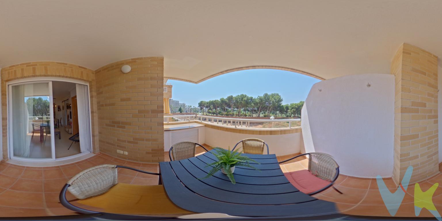  ¡Descubre la joya que estabas buscando en Marina d\'Or, Oropesa del Mar-Orpesa! Presentamos un encantador piso a la venta que combina comodidad y estilo en una de las áreas más emblemáticas de la costa mediterránea. Este inmueble, con 54 metros útiles y 63 metros construidos, se sitúa en la primera planta de un edificio moderno, edificado en el año 2005, ofreciendo así una mezcla ideal de modernidad y confort.Adentrándonos en el interior, el piso dispone de dos habitaciones, cuidadosamente diseñadas que garantizan un descanso reparador y un ambiente acogedor. La vivienda cuenta además con dos baños, uno de ellos en suite. Con la ventaja añadida de estar totalmente amueblado, junto con electrodomésticos de calidad, el traslado será un simple trámite, permitiéndote disfrutar de tu nuevo hogar sin preocupaciones adicionales.Espacios bien distribuidos y acabados de primera calidad hacen que cada rincón de este inmueble invite al bienestar. La cocina, equipada con todos los electrodomésticos necesarios, es el lugar perfecto para inspirarse y elaborar deliciosos platos mientras se comparte en familia o con amigos. El salón-comedor, igualmente amueblado, se convierte en un punto de encuentro ideal para el ocio y el descanso, ofreciendo amplitud y luminosidad.Una de las grandes ventajas de este piso es su terraza, ideal para disfrutar del clima mediterráneo durante gran parte del año. Imagínate comenzar el día con un desayuno al aire libre o despedirlo con una cena a la luz de las estrellas. La terraza se transforma en un espacio extra que amplía las posibilidades de disfrute de esta vivienda.Las instalaciones del edificio no se quedan atrás. Ofrecen una piscina comunitaria que será la delicia durante los cálidos días de verano, además de una plaza de garaje incluida en el precio, evitando preocupaciones de aparcamiento. Un trastero adicional te permitirá resolver cualquier problema de espacio, proporcionando almacenamiento extra para aquellas pertenencias que requieres tener a mano.La ubicación del inmueble es perfecta para aquellos que valoran la conectividad. Con una estación de tren cercana y paradas de autobús en las inmediaciones, las opciones de transporte son múltiples, facilitando el acceso tanto a la localidad como a otras regiones cercanas.Pensando en tu estilo de vida, vivir en Marina d\'Or significa estar rodeado de una amplia oferta de ocio y servicios que asegurarán que nunca te falte de nada. Todo esto, en un escenario incomparable como es la costa de Oropesa del Mar-Orpesa, conocido por sus playas y su ambiente único.Esta es una oportunidad que no debes dejar pasar. Un piso versátil, ideal tanto como residencia permanente, escapada de fin de semana o incluso como inversión. Si buscas un lugar donde establecerte o veranear, por su ubicación privilegiada y excelente relación calidad-precio, sería difícil pedir más.No pierdas la ocasión de visitarlo y comprobar por ti mismo todas las ventajas que ofrece este magnífico piso. Ponte en contacto con nosotros para concertar una cita o para obtener más información. Te invitamos a descubrir el que podría ser el hogar de tus sueños. --------------------------------------Agencia inmobiliaria en Oropesa del mar si quieres comprar o vender casas pisos o locales en la comunidad Valenciana con oficina en Oropesa del Mar, Castellón. Para mayor seguridad en la compraventa, todas nuestras viviendas poseen FICHA DE CERTIFICACIÓN DE INMUEBLES registrada por la Asociación de Inmobiliarias de la Comunidad Valenciana ASICVAL. Antes de comprar o de entregar las arras, pida el Certificado de la vivienda para estar seguro y tranquilo sobre la situación legal, urbanística y de cargas de la misma. Los impuestos, gastos de notaría y registro no están incluidos en el precio de venta. 