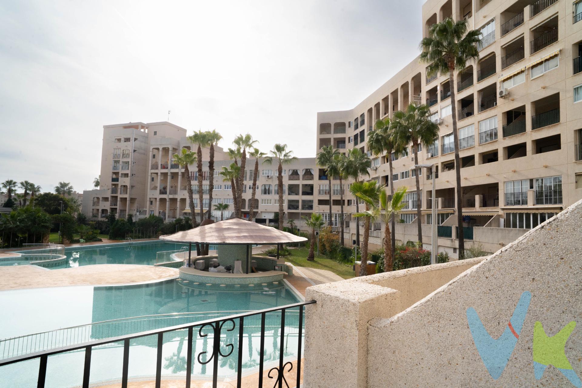 Te presentamos el refugio perfecto para tus vacaciones, el apartamento ideal en la zona de Magic World. La vivienda cuenta con dos habitaciones dobles con armarios empotrados, un baño completo con plato de ducha y ventana que permite la entrada de luz natural y proporciona una ventilación optima, cocina totalmente equipada y en el pasillo nos encontramos un práctico armario que alberga la lavadora, el termo eléctrico y con espacio adicional para almacenar. Por último nos encontramos el salón comedor con salida a una amplia terraza con vistas a la piscina de los hoteles, espacio perfecto para desayunos relajados y cenas en familia. Además de todo ello, cuenta con una cómoda plaza de parking en garaje cerrado y piscina comunitaria para refrescarse después de unas horas de playa. Así que no pierdas más tiempo y ver a visitarla. A pie de playa, Marina d'Or – Ciudad de Vacaciones, hoy en día  MAGIC WORLD  y dentro sus 500.000 metros cuadrados de zonas verdes y ajardinadas, ofrece 24.000 metros cuadrados de césped natural en primera línea, ideales para tus vacaciones con niños y una alternativa perfecta al resto de playas de arena del complejo. Esta zona verde, está equipada con kioscos de playa, zona náutica y jardines, hacen las delicias de niños y mayores. Las playas Morro de Gos y Amplàries, conforman la línea de costa de MAGIC WORLD y están equipadas, en la época estival, de puesto de Cruz Roja y categoría de playa accesible. Su calidad de servicios queda certificada con la ISO 14001 y Q de Qualitur. Los metros útiles son aproximados. Este inmueble es en exclusiva, con lo que le facilitamos cualquier información sobre la vivienda. Por este motivo, solicitamos no molesten al propietario, ocupantes de la propiedad, vecinos o conserje de la comunidad. . Muchas gracias por su comprensión. El precio indicado puede sufrir variaciones. En todos los casos los precios expuestos son más impuestos y gastos derivados de la transmisión del inmueble.