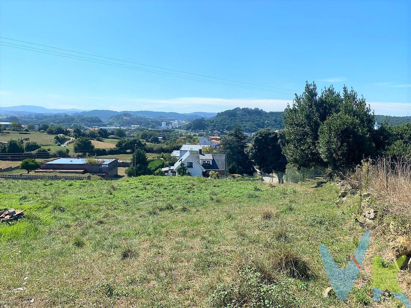 Hoy ponemos a la venta una finca en una zona ideal para vivir con la tranquilidad de los pueblos, pero bien comunicada.., rodeada de chalets unifamiliares.  .  Opción de adquirir la finca entera o parte de ella (actualmente segregada en dos). Posibilidad de construir uno o dos chalets independientes.  .  Los Impuestos, gastos de notaría y registro no están incluidos en el precio.