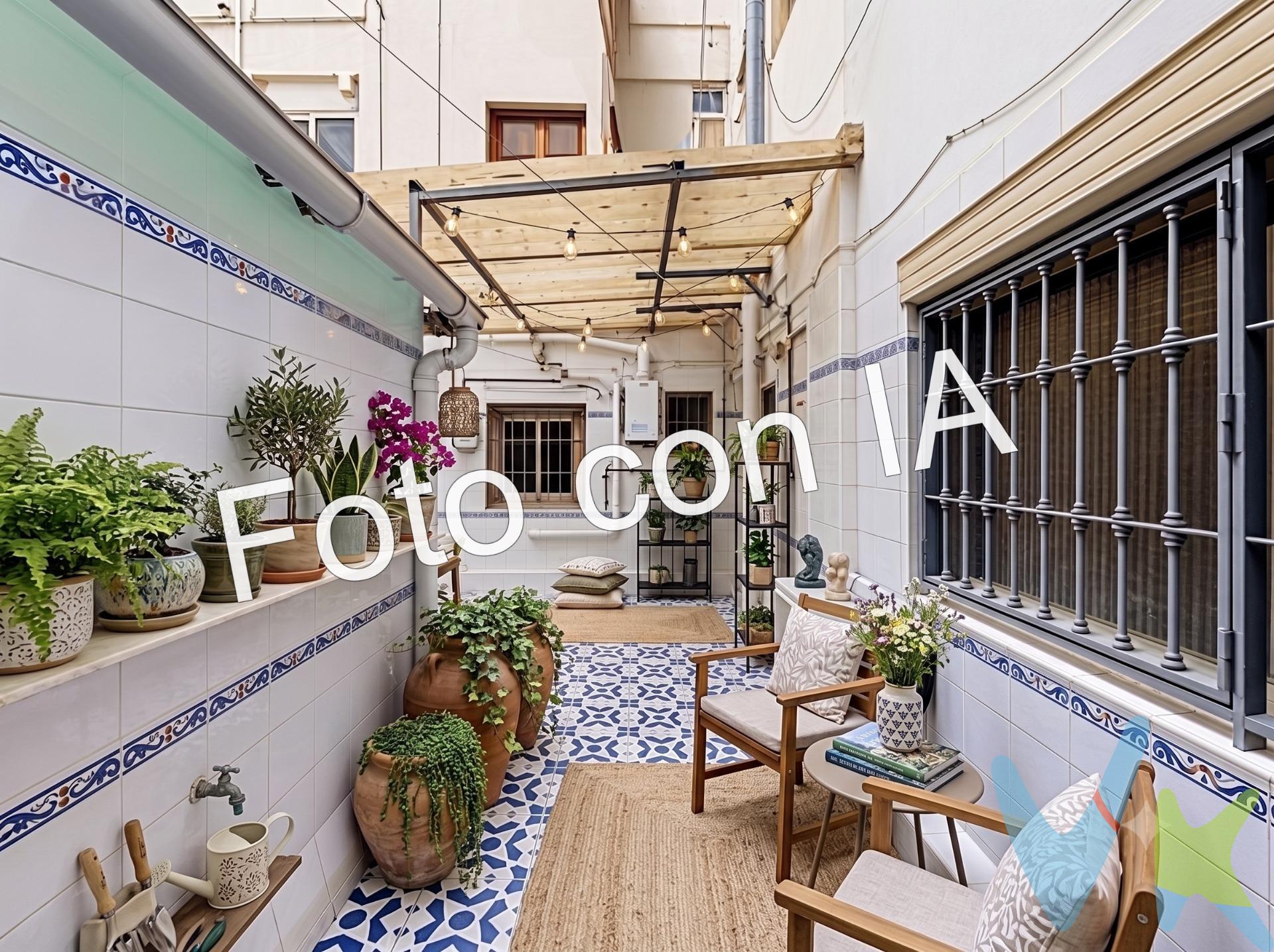 Admítelo: llevas meses buscando un piso que de verdad lo tenga todo, pero siempre falta lo mismo.. ¡espacio exterior! Pues bien, el mercado te acaba de dar una oportunidad única y se llama Avenida Doctor Waksman. Estamos hablando de una vivienda espectacular que combina el tamaño que necesitas con un tesoro incalculable: una gigantesca terraza privada con un precioso suelo hidráulico de estilo mediterráneo. Imagina ya tus noches de verano cenando al aire libre, tu zona chill-out rodeada de plantas, el espacio perfecto para tus mascotas o ese rincón de relax absoluto en pleno centro de la ciudad. . La ubicación es un auténtico escándalo: estás a un paseo de 5 minutos de las calles más vibrantes de Ruzafa y del pulmón verde del Parque Central, pero con la comodidad, los servicios y la facilidad de conexión de una gran avenida consolidada con Mercadona, Consum y autobuses en la misma puerta. Olvídate de los pisos oscuros y agobiantes; al ser una vivienda mixta con orientación Sureste-Noroeste, disfrutas de un sol radiante por las mañanas en la fachada exterior y de una ventilación cruzada natural que mantiene la casa fresca todo el año. Sus 4 amplísimas habitaciones te ofrecen una versatilidad brutal para montar tu dormitorio principal de ensueño, un despacho para teletrabajar o una sala de estar con acceso al balcón exterior protegido por una pantalla verde de árboles que te dan una privacidad total. La cocina independiente de madera noble es una delicia y conecta directamente con la terraza, permitiéndote cocinar con luz natural y dar servicio fuera sin esfuerzo. Además, contarás con 2 baños completos para evitar las colas mañaneras (¡uno con bañera de mármol y otro con ducha!), un salón-comedor señorial con un mueble boisserie a medida que destila categoría, ventanas de aluminio con rejas de seguridad, y aire acondicionado Frío/Calor para que tu confort sea absoluto desde el primer día. Los primeros pisos con terrazas de este tamaño en zonas colindantes con Ruzafa no se venden, ¡vuelan en cuestión de días! Ven a reservarlo antes de que sea tarde!. VENTA:. PVP 280.000€. Gastos e impuestos no incluidos en el precio. La compra conlleva impuestos y gastos de formalización para el comprador. A título orientativo se informa que en segundas transmisiones el ITP con carácter general en Valencia es del 9%, pudiendo existir otros tipos impositivos atendiendo a las circunstancias personales del comprador u otras circunstancias previstas legalmente. Base imponible del impuesto el mayor valor entre el precio de compraventa, la tasación o el valor de referencia catastral. En cuanto a los gastos de notaría y registro, en su caso, suelen oscilar aprox. entre 1,5% y 2,5% (aranceles variables según precio, n.º de copias y complejidad). El comprador elige notario. Si el comprador precisase de hipoteca: tasación, condiciones y costes bancarios serán según entidad elegida por el comprador, así como los gastos de gestoría, y cualesquiera otros gastos inherentes a la formalización de la compraventa que legalmente correspondan a la parte compradora, salvo pacto expreso en contrario con el vendedor. El consumidor tiene, conforme a la normativa vigente, a su disposición información y documentación adicional relativa al inmueble y condiciones de la compraventa, que podrá ser consultada en C/Joaquín Costa 4, bajo 46005 Valencia o urbe2@remax.es. Honorarios de mediación inmobiliaria a cargo del COMPRADOR: (3% del precio final de venta más IVA (21%), salvo otro pacto.); y de VENDEDOR (según acuerdo con el mismo). Se informa al consumidor que la agencia actúa como intermediaria inmobiliaria en la operación, estando cualquier eventual compraventa y sus condiciones sujeta a la aceptación expresa del propietario-vendedor y a la posterior formalización del correspondiente contrato.