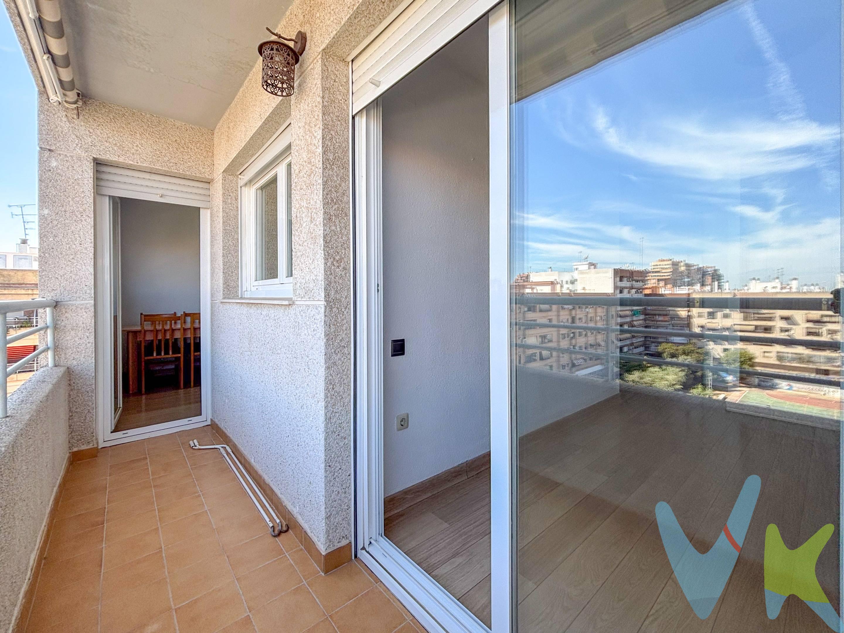 ✨ ¡Bienvenido a tu nuevo hogar en Mislata (Valencia)! ✨. ¿Buscas un piso luminoso, cómodo y con una terraza donde respirar aire fresco? Este hogar te está esperando. Situado en una planta alta con vistas despejadas, disfrutarás de sol, luz y el bullicio amable de Mislata desde tu propio balcón. El piso cuenta con dos dormitorios: uno amplio con armario empotrado y salida directa a la terraza (perfecto para despertarte con vistas) y otro más recogido, ideal como habitación infantil, despacho o cuarto de invitados. El salón-comedor es espacioso y muy luminoso, con acceso directo al balcón para tus desayunos al sol o tus cenas veraniegas. El baño tiene bañera, bidé y lavabo con espejo grande, todo en tonos claros para que empieces el día con buena energía. Los suelos de tarima en tono madera clara le dan calidez, y las carpinterías de aluminio blanco mantienen la casa fresca y bien aislada. Su ubicación no puede ser mejor: en Mislata, junto a Valencia capital, con colegios, comercios y transporte público a un paso. Un lugar ideal para vivir tranquilo sin renunciar a estar conectado con todo. 🌿 En resumen: luz, amplitud, terraza, buena distribución y ubicación estratégica. ¡Ven a verlo y déjate conquistar!. La oferta está sujeta a cambios de precio o retirada del mercado sin previo aviso. Este anuncio en su conjunto, incluyendo textos, fotos, imágenes o cualquier otro contenido del mismo, no es vinculante dado que la información es ofrecida por terceros y puede contener errores. Se muestra a título informativo y no contractual. Número de Registro de Agentes de Intermediación Inmobiliaria de la Comunidad Valenciana: RAICV-3991. El precio no incluye lo siguiente: honorarios de la agencia inmobiliaria, impuestos (IVA, ITP) y otros gastos de la Compraventa (notaria, gestoría y registro). Por mandato expreso del propietario, comercializamos este inmueble en exclusiva, lo que le garantiza el acceso a toda la información, a un servicio de calidad, un trato fácil, sencillo y sin interferencias de terceros. Por este motivo, se ruega no molestar al propietario, a los ocupantes de la propiedad o a los vecinos. Muchas gracias por tu comprensión. Si eres agente inmobiliario y tienes un cliente para este inmueble, llámanos: estaremos encantados de colaborar. 