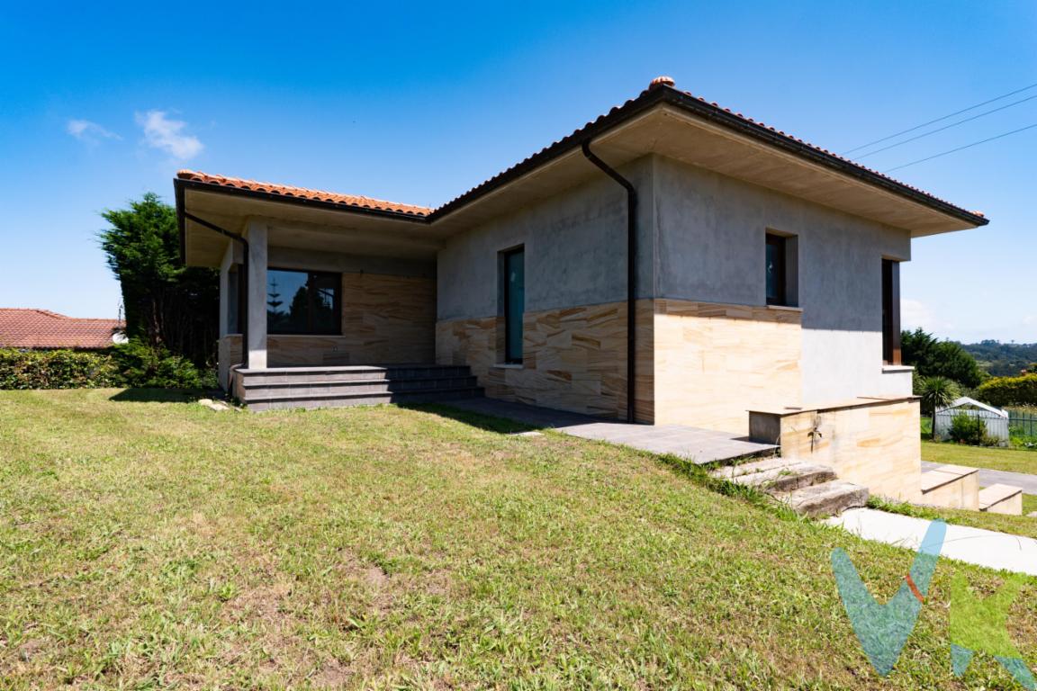 En Careñes, en el barrio de Silva, (entre Gijon y Villaviciosa) nos encontramos con esta propiedad compuesta de planta baja y planta alta, en total unos 224 m2 construidos y 170 m2 utiles, está enclavada en una finca que según Catastro viene descrita con una superficie de 1.293 m2.Las obras de construcción están ejecutadas en en un 81,43% según certificado expedida por el arquitecto director de las obras y autor del proyecto, faltan trabajos de remates como son colocación de tarima flotante, puertas, muebles de cocina, sanitarios a excepción de ducha y bañera ya instaladas, pintura, colocación de radiadores y caldera de gasoil así como la colocación de dos placas solares previstas en el proyecto (la preinstalación ya está realizada)Esta propiedad tanto por la finca en la que se enclava como por su ubicación, resulta muy atractiva, por todas las posibilidades que ofrece para disfrutar con familia y amigos.La propiedad se encuentra cerca de la playa España y de la Playa de Merón.Si siempre quisiste tener finca y casa, esta es una opción muy interesante para adquirirla y terminarla a tu gusto.Llámanos, estaremos encantados de atenderte.En el precio publicitado (PVP) no está incluido el Impuesto de Transmisiones Patrimoniales ni los gastos de notaria y registro.