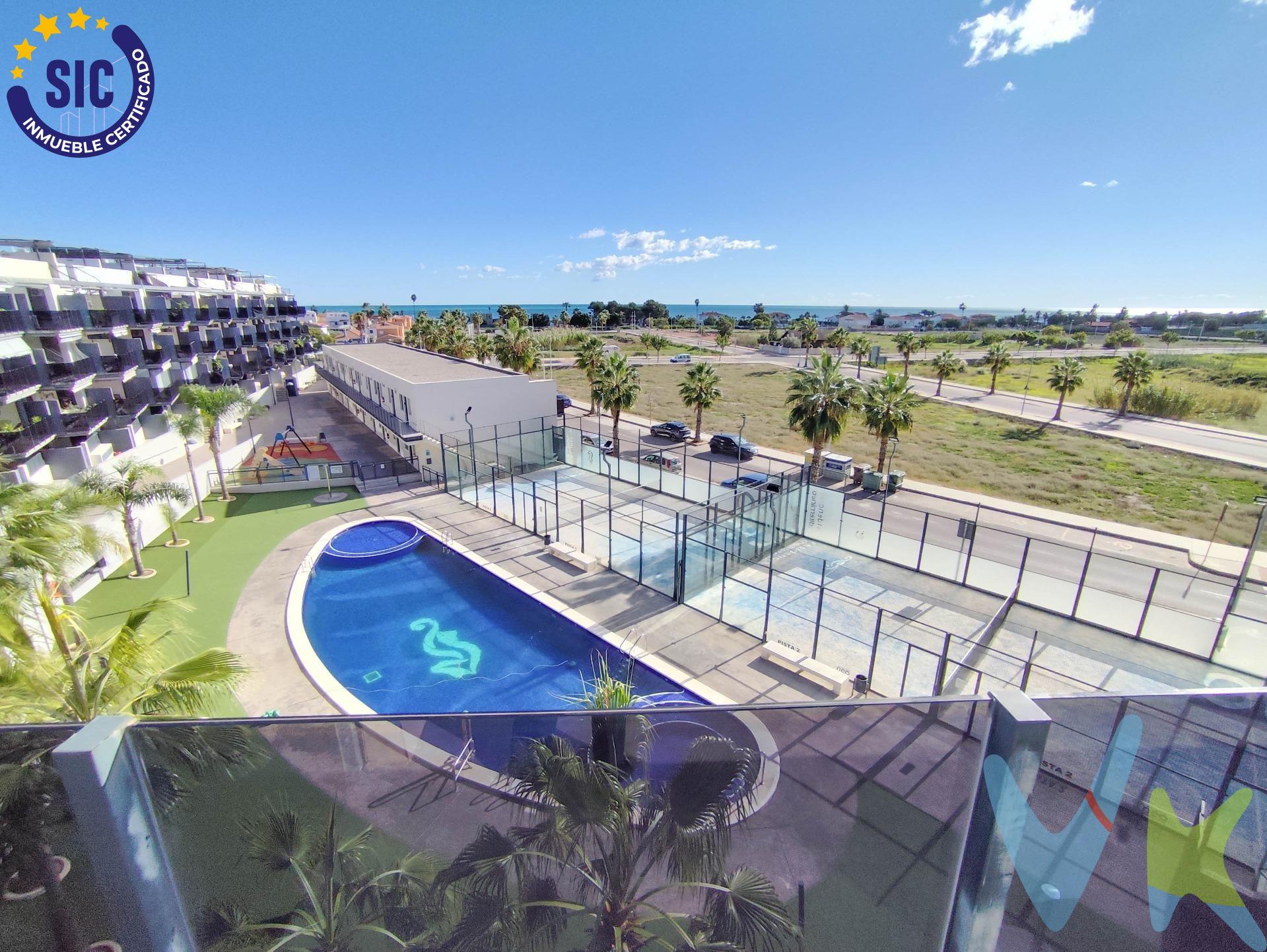 . Te presentamos este impresionante ático situado en una de las zonas más privilegiadas de Almenara, entre la Marjal y la playa. Un entorno único donde la naturaleza, la calma y el Mediterráneo crean el ambiente ideal para vivir o disfrutar tus escapadas. La vivienda dispone de 2 habitaciones y 2 baños completos, además de un salón amplio y muy luminoso que se abre a una gran terraza con vistas directas al mar, perfecta para desayunos al aire libre y momentos de relax frente al horizonte. Como complemento ideal, cuenta con una segunda terraza de 39 m², totalmente equipada con paellero, ducha exterior y armariada, ofreciendo el espacio perfecto para reuniones, comidas familiares o disfrutar del clima durante todo el año. El ático forma parte de una urbanización privada que ofrece pistas de pádel, piscina, zonas comunes cuidadas y servicio de conserjería, garantizando comodidad, seguridad y un estilo de vida excepcional. Un hogar único en un enclave inmejorable, listo para disfrutar desde el primer día. Nota: Agencia Registrada con el Nº 1395 en el Registro Obligatorio de Agentes Inmobiliarios de la Comunitat Valenciana, consultable en la web de la Generalitat Valenciana. La oferta está sujeta a cambios de precio o retirada del mercado sin previo aviso. La información contenida en el presente anuncio se facilita a título meramente informativo y no contractual, los datos, descripciones, superficies, imágenes y cualquier otro contenido del mismo pueden estar sujetos a errores u omisiones al ser facilitados por terceros. El precio de venta publicado no incluye los honorarios de intermediación inmobiliaria, ni los impuestos legalmente aplicables (IVA o ITP), ni los gastos derivados de la compraventa, tales como notaría, registro y gestoría, ni aquellos derivados de la financiación, en caso de existir. Por mandato expreso del propietario, este inmueble se comercializa en régimen de exclusiva, garantizando al interesado un acceso completo a la información y una gestión profesional, transparente y sin interferencias de terceros. Se ruega no molestar al propietario, a los ocupantes del inmueble ni a los vecinos. Agentes inmobiliarios con cliente interesado pueden contactar con la agencia para colaborar. Nuestro departamento financiero puede conseguir tu financiación. ¡Consúltanos!