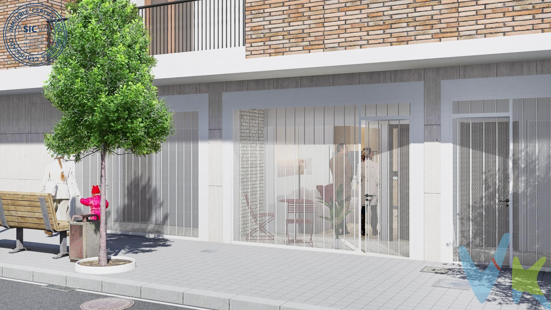 . ¡Increíble oportunidad de inversión en Manises!. ¿Habías pensado en invertir en alojamientos turísticos?. A la venta 3 locales comerciales, que cuentan ya con un informe favorable de compatibilidad urbanística para uso turístico otorgado por el Ayuntamiento de Manises. Tienen un  total de 140 metros cuadrados para el desarrollo de 4 apartamentos turísticos de 35 metros cuadrados cada uno. Las imágenes que se muestran en el anuncio corresponden a infografías de cómo quedarían los apartamentos una vez reformados. Estos locales están ubicados en una zona privilegiada en pleno desarrollo, cercana al aeropuerto de Valencia y a la parada de metro de Rosas y ofrecen un potencial ilimitado. Cada vez son más los turistas que se alojan en Manises debido a su buena conexión con el aeropuerto y su proximidad al centro de Valencia y sus zonas más turísticas. Contáctanos hoy mismo para más información y sé parte de esta emocionante oportunidad de inversión. Por mandato expreso del propietario, comercializamos este inmueble en exclusiva, lo que le garantiza el acceso a toda la información, a un servicio de calidad, un trato fácil, sencillo y sin interferencias de terceros. Por este motivo, se ruega no molestar al propietario, a los ocupantes de la propiedad o a los vecinos. Muchas gracias por su . comprensión.