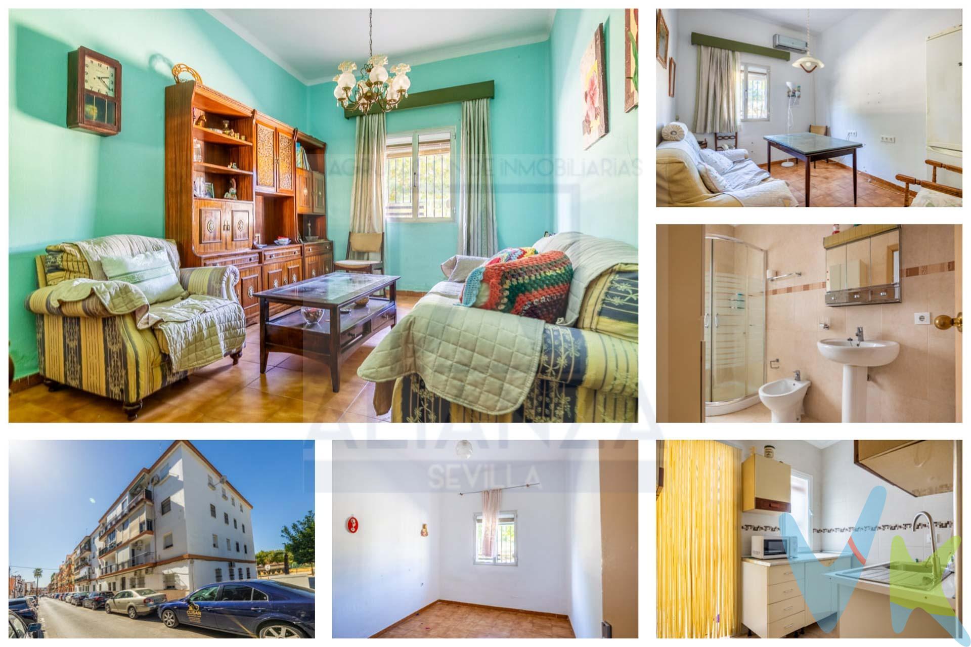 Piso en venta en Camas, Sevilla. Se ofrece en venta este atractivo piso situado en la planta baja de un bloque con ascensor, ubicado en el corazón del municipio de Camas, Sevilla. Este inmueble destaca por su excelente ubicación céntrica que permite acceder fácilmente a una variedad de servicios y comodidades. A tan solo unos pasos se encuentra el Ayuntamiento así como paradas de autobús que garantizan una óptima conexión con otras áreas cercanas. . La propiedad cuenta con tres amplias habitaciones ideales para familias o grupos reducidos, además dispone de un baño completo bien distribuido que asegura funcionalidad y confort diario. . Esta es una oportunidad única tanto para quienes buscan establecerse en esta encantadora localidad sevillana como para inversores interesados debido al alto potencial comercial del área. . No pierda la ocasión de visitar este maravilloso espacio; podría ser exactamente lo que está buscando. En cumplimiento de las obligaciones de información previstas Disp. final 3ª de la Ley 10/2025, de 28 de diciembre, de servicios de atención a la clientela y transparencia, así como en la normativa sectorial vigente, y RD 218/2005 de Inf. de la Junta de Andalucía, el precio indicado no incluye los gastos e impuestos inherentes a la adquisición, los cuales se desglosan estimados o con posibilidad de calcularlos a continuación; los gastos más ajustados serán dados en el D.I.A. en la visita a inmuebles, o antes. *Gastos de Notaría: La Minuta se calculará según al arancel notarial oficial: Anexo I, del Real Decreto 1426/1989, de 17 de noviembre. Enlace: notariared.com/calculadora-gastos-compra-vivienda/. *Gastos de Registro de la Propiedad: La inscripción se facturará según el arancel oficial: ANEXO I, del Real Decreto 1427/1989, de 17 de noviembre. Igual enlace anterior. *Gastos de Gestión (Gestoría): Los honorarios por la tramitación administrativa, liquidación de impuestos e inscripción registral ascienden de forma estimativa a [363 € aprox.] (IVA incluido), aunque depende de cada caso, y su dificultad. *Honorarios Agencia del Vendedor: incluidos en el PVP. *Honorarios Agencia del comprador: La agencia prestará los servicios de información, asesoramiento y acompañamiento previstos en el Encargo de Servicios y en el D.I.A. Si solicita servicios adicionales o personalizados, sus honorarios serán informados previamente, de forma individualizada y por escrito, conforme a la libertad de pactos y a la normativa vigente. *Si necesita Financiación, su banco le informará. *Impuesto sobre Transmisiones Patrimoniales (ITP): Se aplicará el tipo impositivo vigente en Andalucía (generalmente el 7%, sin perjuicio de tipos reducidos del 6%. 3,5%, etc, aplicables según las circunstancias personales del comprador o las características del inmueble). El impuesto se devenga sobre el superior entre: 1.- Valor de Referencia de Catastro; y 2.- Precio de venta. Puede calcular su situación personal en el portal oficial de la A.T. de Andalucía. enlace: juntadeandalucia.es/organismos/economiahaciendayfondoseuropeos/areas/tributos-juego/tributos/paginas/impuestos-cedidos-transmisiones.html