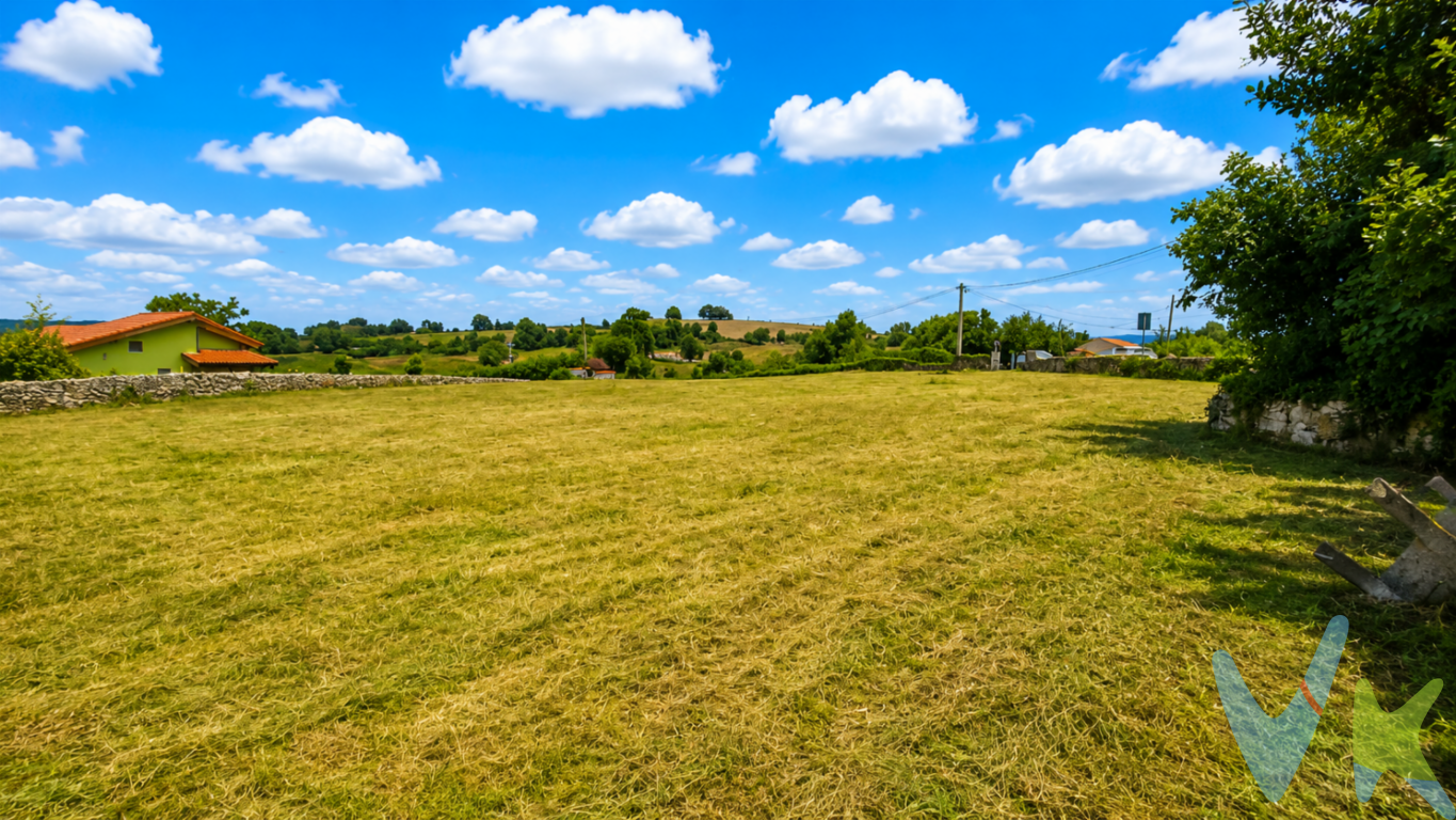 Si buscas una parcela grande ,zona abierta y cercana a Gijón.Te recomiendo que SIGAS LEYENDOAquí tienes la oportunidad para adquirir una finca de 3060m2, a 20 minutos de Gijón en la zona de Cenero en Trubia.Este terreno edificable se presenta como una excelente inversión para quienes deseen desarrollar un proyecto residencial a medida.La parcela es edificable en hasta 300 metros cuadrados, brindando amplio espacio para desarrollar una casa con todas las características que siempre ha deseadoDispone de una caseta nueva de unos 15 metros cuadrados aproximadamente, que podrás convertir en un pequeño fin de semana  para su disfrute desde el primer momento.La finca esta completamente cerrada, ya dispone de agua y luz y con el enganche del saneamiento cercano.Ademas de proyecto y licencia de vivienda lo que te permitirá ahorrarte todo el largo tiempo que conlleva y te permite empezar la obra cuando tu quierasA tan solo unos minutos en coche del bullicioso centro de Gijón, esta preciosa finca ofrece lo mejor de ambos mundos: la calma de un ambiente rural y la cercanía de todas las infraestructuras urbanas.Además, dispone de una parada de autobús cercana, facilitando el acceso al transporte público y la conexión con el resto de la ciudad.La cercanía de colegios, supermercados y otros servicios esenciales asegura que esta ubicación sea no solo práctica, sino también ideal para llevar una vida cómoda y sin preocupaciones.No dejes pasar esta oportunidad única de establecerse en uno de los parajes más privilegiados de Gijón.Para más detalles y concertar una visita, no dudes en ponerte en contacto. Estaremos encantados de proporcionarte toda la información que necesites y acompañarte en cada paso del proceso de adquisición.Gastos e impuestos no incluidos en el precio. En segundas transmisiones, el comprador abona el ITP (porcentajes en Asturias: https://sede.tributasenasturias.es/sites/sede/default/es_ES/Que-quieres-hacer/Transmisiones-Patrimoniales-y-AJD), calculado sobre el mayor valor entre precio, tasación o valor de referencia catastral. Notaría y registro según aranceles variables; el comprador elige notario. El vendedor asume la plusvalía municipal; el resto de gastos (incluida hipoteca: tasación, costes bancarios, gestoría y formalización) son del comprador.Honorarios: intermediación a cargo del vendedor; mediación a cargo del comprador del 2% + IVA, mínimo 2.000  + IVA.El consumidor puede solicitar información y documentación adicional en la sede física o por correo electrónico de la Agencia (contacto en la web). La agencia actúa solo como intermediaria; toda compraventa queda sujeta a la aceptación expresa del vendedor y a la formalización del contrato. Anuncio meramente informativo: los datos corresponden a la fecha de publicación y pueden variar por actualizaciones legales, contractuales o fiscales. 