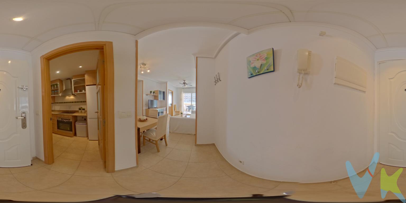  Te presentamos una oportunidad única para adquirir un maravilloso apartamento en la prestigiosa zona de Marina d\'Or, en Oropesa del Mar. Este inmueble, ideal para quienes buscan un refugio vacacional o un hogar permanente junto al mar, ofrece comodidad y calidad de vida. Situado en la primera planta de un edificio construido en 2007, el apartamento se encuentra en excelentes condiciones y cuenta con todas las comodidades necesarias para disfrutar al máximo.El apartamento dispone de 54 metros cuadrados útiles distribuidos de manera eficiente para aprovechar al máximo el espacio. La vivienda alberga dos cómodas habitaciones, y dos baños, uno de ellos en suite. Además, cuenta con una cocina equipada con modernos electrodomésticos, ideal para preparar deliciosos platos y disfrutar de agradables momentos gastronómicos.Destaca su terraza, un lugar perfecto para disfrutar de las cálidas tardes mediterráneas o para organizar cenas al aire libre con familiares y amigos. La terraza se convierte en un espacio adicional que aporta luminosidad y frescura al conjunto de la vivienda.La propiedad incluye, además, un práctico trastero en el que almacenar todo lo que necesites, manteniendo así la vivienda ordenada y organizada. Para quienes valoran la comodidad en sus desplazamientos, el edificio dispone de ascensor que facilita el acceso desde el garaje hasta el piso.Un aspecto importante a destacar es la presencia de una espectacular piscina comunitaria, ideal para relajarse y disfrutar del buen clima sin salir del complejo residencial. Para quienes dependen del transporte público, la ubicación resulta ideal, ya que se encuentra cerca de paradas de tren y autobús, lo que facilita el desplazamiento hacia otras zonas de la provincia y más allá.El apartamento también incluye una plaza de garaje, un elemento esencial para la comodidad de quienes poseen vehículo propio. Esta característica asegura que siempre tendrás un lugar donde aparcar, sin las preocupaciones habituales de buscar sitio para estacionar.Amueblado con buen gusto, este apartamento se presenta listo para entrar a vivir de inmediato. Las modernas instalaciones y la alta calidad de los electrodomésticos integrados hacen que te sientas en casa desde el primer momento.Este apartamento se ubica en una zona privilegiada, conocida por su dinamismo y amplia oferta de actividades recreativas y de ocio. Marina d\'Or es famosa por sus espectaculares parques de atracciones, restaurantes y spas, proporcionando entretenimiento para todos los miembros de la familia.Te invitamos a visitar esta magnífica propiedad y enamorarte de todo lo que tiene para ofrecer. Sin duda, se trata de una inversión excepcional en un entorno que promueve la calidad de vida y el bienestar. Este piso en Marina d\'Or no solo es un lugar donde vivir, sino un espacio para crear recuerdos imborrables. Si buscas un estilo de vida inigualable en la costa mediterránea, esta es tu oportunidad. No dejes pasar esta ocasión única y vive la experiencia de tener tu hogar junto al mar. Ven y descubre por qué este es el lugar perfecto para establecer tu hogar.--------------------------------------Agencia inmobiliaria en Oropesa del mar si quieres comprar o vender casas pisos o locales en la comunidad Valenciana con oficina en Oropesa del Mar, Castellón. Para mayor seguridad en la compraventa, todas nuestras viviendas poseen FICHA DE CERTIFICACIÓN DE INMUEBLES registrada por la Asociación de Inmobiliarias de la Comunidad Valenciana ASICVAL. Antes de comprar o de entregar las arras, pida el Certificado de la vivienda para estar seguro y tranquilo sobre la situación legal, urbanística y de cargas de la misma. Los impuestos, gastos de notaría y registro no están incluidos en el precio de venta. 