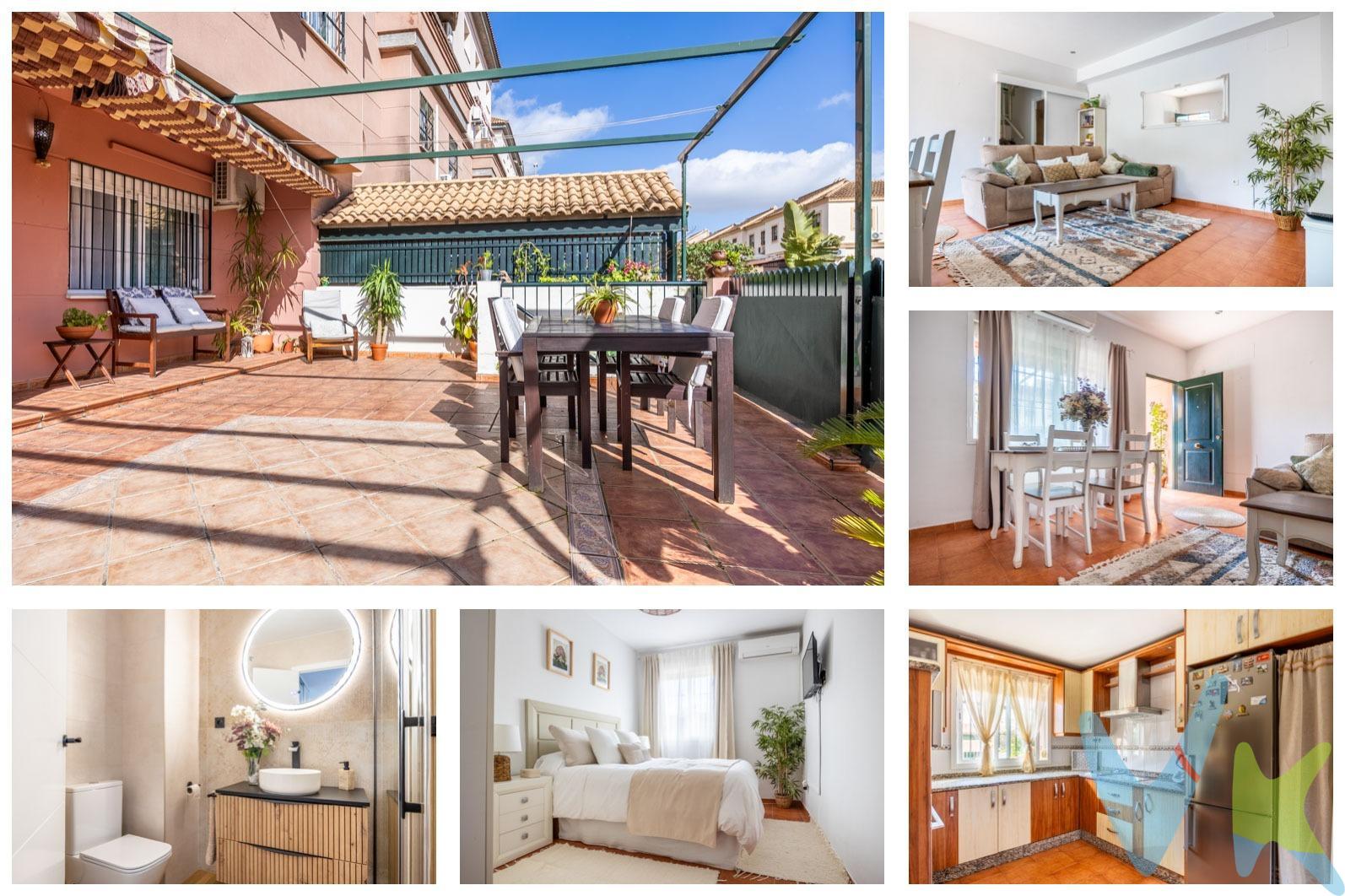 Descubre este encantador DUPLEX situado en la tranquila y cotizada zona de ARCO NORTE, Dos Hermanas. Esta propiedad cuenta con una superficie construida de 97 m² perfectamente distribuidos en tres habitaciones: una doble y dos sencillas que ofrecen confort y LUMINOSIDAD. La planta superior se complementa con un cuarto de baño reformado recientemente dotado con placa de ducha, cuenta también con un práctico aseo en planta para mayor comodidad. Desde el amplio JARDIN delantero disfrutarás de las vistas a las zonas comunitarias donde encontrarás PISCINA y áreas recreativas ideales para familias. La vivienda incluye armario empotrado en pasillo superior, plaza GARAJE cercana al acceso principal del edificio así como TRASTERO adicional conveniente para almacenamiento extra. Su ubicación es perfecta: fácil salida de la ciudad e inmejorable accesibilidad gracias a la futura parada del tren 'Casilla De Los Pinos', situada que se situará a escasos metros. Muy cercano está el PARQUE URBANO Dehesa Doña María ofreciendo amplias zonas verdes perfectas para paseos o actividades infantiles. La zona cuenta con diversos comercios locales incluyendo restaurantes, cafeterías, instalaciones educativas y centros médicos. En cumplimiento de las obligaciones de información previstas Disp. final 3ª de la Ley 10/2025, de 28 de diciembre, de servicios de atención a la clientela y transparencia, así como en la normativa sectorial vigente, y RD 218/2005 de Inf. de la Junta de Andalucía, el precio indicado no incluye los gastos e impuestos inherentes a la adquisición, los cuales se desglosan estimados o con posibilidad de calcularlos a continuación; los gastos más ajustados serán dados en el D.I.A. en la visita a inmuebles, o antes. *Gastos de Notaría: La Minuta se calculará según al arancel notarial oficial: Anexo I, del Real Decreto 1426/1989, de 17 de noviembre. Enlace: notariared.com/calculadora-gastos-compra-vivienda/. *Gastos de Registro de la Propiedad: La inscripción se facturará según el arancel oficial: ANEXO I, del Real Decreto 1427/1989, de 17 de noviembre. Igual enlace anterior. *Gastos de Gestión (Gestoría): Los honorarios por la tramitación administrativa, liquidación de impuestos e inscripción registral ascienden de forma estimativa a [363 € aprox.] (IVA incluido), aunque depende de cada caso, y su dificultad. *Honorarios Agencia del Vendedor: incluidos en el PVP. *Honorarios Agencia del comprador: La agencia prestará los servicios de información, asesoramiento y acompañamiento previstos en el Encargo de Servicios y en el D.I.A. Si solicita servicios adicionales o personalizados, sus honorarios serán informados previamente, de forma individualizada y por escrito, conforme a la libertad de pactos y a la normativa vigente. *Si necesita Financiación, su banco le informará. *Impuesto sobre Transmisiones Patrimoniales (ITP): Se aplicará el tipo impositivo vigente en Andalucía (generalmente el 7%, sin perjuicio de tipos reducidos del 6%. 3,5%, etc, aplicables según las circunstancias personales del comprador o las características del inmueble). El impuesto se devenga sobre el superior entre: 1.- Valor de Referencia de Catastro; y 2.- Precio de venta. Puede calcular su situación personal en el portal oficial de la A.T. de Andalucía. enlace:http://www.juntadeandalucia.es/organismos/economiahaciendayfondoseuropeos/areas/tributos-juego/tributos/paginas/impuestos-cedidos-transmisiones.html