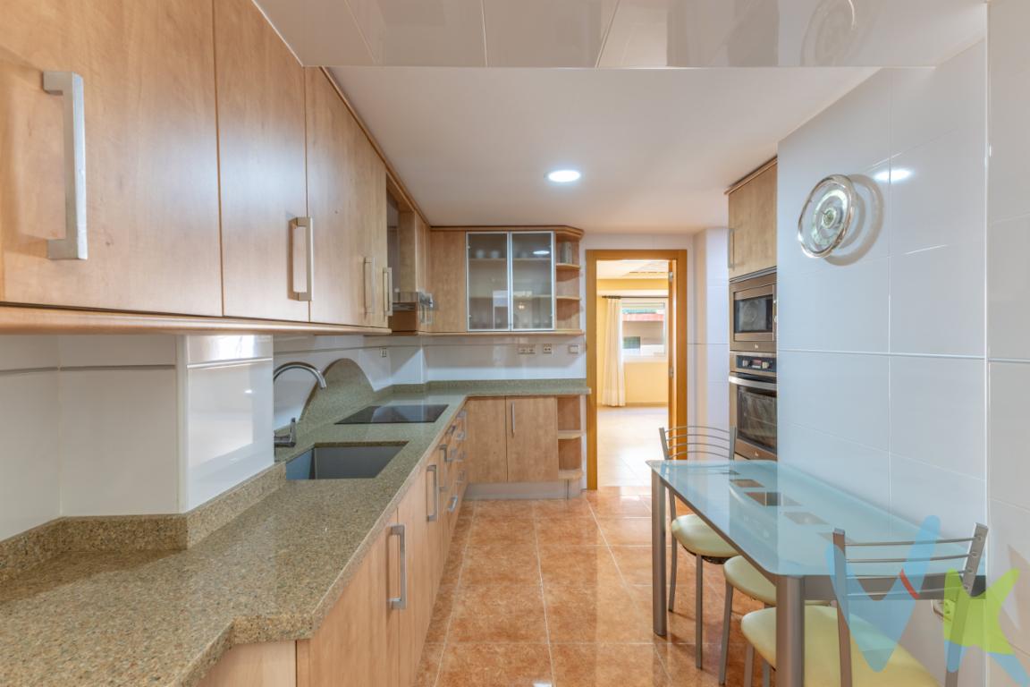  ¿Estás en busca del hogar perfecto?  pues no busque mas porque lo acabas de encontrar . Te presentamos una excelente oportunidad  en una de las zonas más destacadas de Sagunto, en la zona Doctor Palos - Alto Palancia. Este piso está diseñado para personas que buscan un ambiente espacioso y confortable. Con 112 metros construidos y 98.02 metros útiles, el espacio jamás será un problema, dos patios interiores   , uno en la cocina a  modo de lavadero con un pequeño trastero de carpintería metálica y el otro de 16 metros en la primera habitación.Ubicado en la primera planta de un edificio con ascensor, este hogar combina la practicidad moderna con el encanto clásico. La comodidad es inmediata nada más entrar.  Con dos baños completos con plato de ducha , dos aparatos de aire acondicionado con bomba de calor , 8 radiadores eléctricos repartidos por toda la vivienda , cocina recientemente reformada  con lavadero y fregadero . Con acceso directo  a un amplio salón de 28 metros, ideal para momentos de relajación o encuentros familiares. Este espacio ofrece una atmósfera cálida y acogedora. Para separar perfectamente la zona de día con la zona de noche.La propiedad cuenta con tres habitaciones, todas adaptadas para proporcionar confort y privacidad. Con ventanas de aluminio blanco cristal de climalit y mosquiteras en todas las ventanas . Cada rincón está atendido para asegurar que se sienta como en casa desde el primer instante. Puerta de entrada a la vivienda de Seguridad, suelo de gres actualizado, preinstalación de gas ciudad en el edifico , toldo en la terraza comunitaria y en el balcón , puertas interiores de haya recientemente cambiadas, armario empotrado de teres puertas en una habitación, los dos baños con ventanas. La cocina está completamente amueblada y equipada con electrodomésticos, campana extractora de acero inoxidable marca  CATA , vitrocerámica 4 fuegos  marca  TEKA ,  microondas y horno encastrados  marca TEKA ,  Frigorífico marca  TEKA ,  termo eléctrico de 80 litros marca  GREEN HEISS  ,  lavadora marca  BALAY lo que facilita una mudanza sin preocupaciones. Funcionalidad y estilo se unen para brindar un lugar donde el cocinar se convierte en un placer y con una galería , lavadero junto con sistema de osmosis instalado en el fregadero y  un descalcificador magnético Con una terraza comunitaria de 16 metros, ofrece un lugar ideal para disfrutar del clima mediterráneo. Este espacio personal al aire libre es perfecto para aquellos momentos de relax al atardecer o para disfrutar de un café por la mañana. Además, dispone de un balcón que añade un encanto adicional y aporta luz natural al interior.  Contar con un espacio adicional para guardar pertenencias asegura que cada elemento del hogar se mantenga organizado. Asimismo, el patio de 6 metros complementa los espacios exteriores de este piso.La ubicación estratégica de esta propiedad dentro de la población de Sagunt  no podría ser mejor. Proximidad a servicios de transporte público, como trenes y autobuses, facilita los desplazamientos diarios. Vivir aquí significa tener acceso sencillo a las principales vías y servicios de la ciudad.Todo está listo para que el nuevo propietario pueda instalarse con facilidad. El estilo del interior complementa a la perfección la construcción sólida y bien mantenida del edificio.Este amplio y bien distribuido piso es perfecto tanto para familias como para individuos que desean tener un hogar confortable en una excelente ubicación. No deje pasar esta oportunidad.En el precio del inmueble no se incluyen los gastos de notaría y registro de la propiedad (que depende de la notaría elegida y del precio de escrituración) y los impuestos (que en la Comunitat Valenciana varían dependiendo del precio del inmueble, de las características personales del comprador y de la calificación oficial del inmueble).Tampoco se incluyen los honorarios de la agencia inmobiliaria por la gestión en todo el proceso de la compraventa, tramitamos todos los cambios de suministros del inmueble y los impuestos que tenga vinculados la vivienda en su Ayto., Diputación o Hacienda, que ascienden al 3% del precio final del inmueble más el 21% de IVA.Por mandato expreso del propietario, comercializamos este inmueble en exclusiva, por lo que garantizamos un servicio de calidad, un trato fácil, sencillo y sin interferencias de terceros. Por este motivo, se ruega no molestar al propietario, a los ocupantes de la propiedad, a los vecinos, o conserjes del edificio o urbanización si los hubiera. Muchas gracias por su comprensión.Organizar una visita es el paso siguiente para convencerte de las ventajas de esta propiedad increíble. Una experiencia que no solo replicará lo mencionado, sino que superará expectativas al ser vivida en persona. Llámenos para programar una visita y descubra por sí mismo cada detalle y encanto que este piso ofrece. Le aseguramos que este lugar no solo cumplirá, sino superará todas sus expectativas. Su próximo hogar en Sagunto le espera. 
