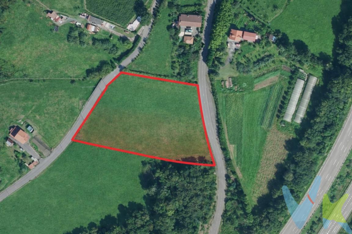 El precio total es de 150.000 EUR, a 50.000 EUR cada finca resultante.¡Magnífica oportunidad de inversión en Gijón!Presentamos esta excepcional finca edificable en Gijón, en la zona de Serín.Con una superficie de 6015 metros y pudiendo edificar un total de 900 metros cuadrados, esta finca ofrece un amplio margen de opciones, pudiendo construir una única vivienda o parcelar para hacer tres viviendas de hasta 300 m2 cada una, dependiendo de tus preferencias y proyectos futuros. Si lo necesitas, te ayudamos con todos los trámites de la parcelación.Su excelente orientación garantiza una exposición solar óptima, beneficiando tanto el diseño de la vivienda como los espacios exteriores. El lugar IDEAL para aquellos que buscan construir su hogar en una zona bien comunicada. No pierdas la oportunidad de visitar esta finca edificable donde podrás visualizar su potencial. No dudes en contactar con nosotros para aclarar las dudas que puedas tener.El precio no incluye el Impuesto de Transmisiones Patrimoniales ni los gastos de Notaría y Registro.A título orientativo, en segundas transmisiones, el comprador abonará el Impuesto sobre Transmisiones Patrimoniales (ITP). Para consultar los porcentajes del ITP en Asturias puede hacerlo a través de la web oficial de servicios tributarios del Principado de Asturias https://sede.tributasenasturias.es/sites/sede/default/es_ES/Que-quieres-hacer/Transmisiones-Patrimoniales-y-AJD. La base imponible será el mayor valor entre precio de compraventa, tasación o valor de referencia catastral. Gastos de notaría y registro según aranceles variables según precio, número de copias y complejidad.El comprador escoge libremente notario. El vendedor asume la plusvalía y el resto de gastos son del comprador. Si se precisa hipoteca: Tasación, condiciones y costes bancarios según entidad elegida por el comprador; así como los gastos de gestoría y cualesquiera otros inherentes a la formalización de la compraventa. De acuerdo con la ley, no se incluyen en el precio otros gastos o tributos que legalmente correspondan al comprador. Honorarios de intermediación inmobiliaria a cargo del vendedor.El consumidor tiene derecho, conforme a la normativa vigente, a disponer de información y documentación adicional relativa al inmueble y condiciones de la compraventa, accesible en la sede física de la Agencia Eurocasa Gijón, en Santa Doradía, nº 14-Bajo, en Gijón, o a través del correo electrónico info@eurocasagijon.com. La agencia actúa exclusivamente como intermediaria en la operación. Cualquier compraventa y sus condiciones quedan sujetas en todo caso a la aceptación expresa del vendedor del inmueble y a la posterior formalización del correspondiente contrato. El presente anuncio tiene carácter meramente informativo; la información suministrada se corresponde con la disponible a la fecha de publicación, pudiendo variar en función de las circunstancias o actualizaciones legales, contractuales y fiscales.  