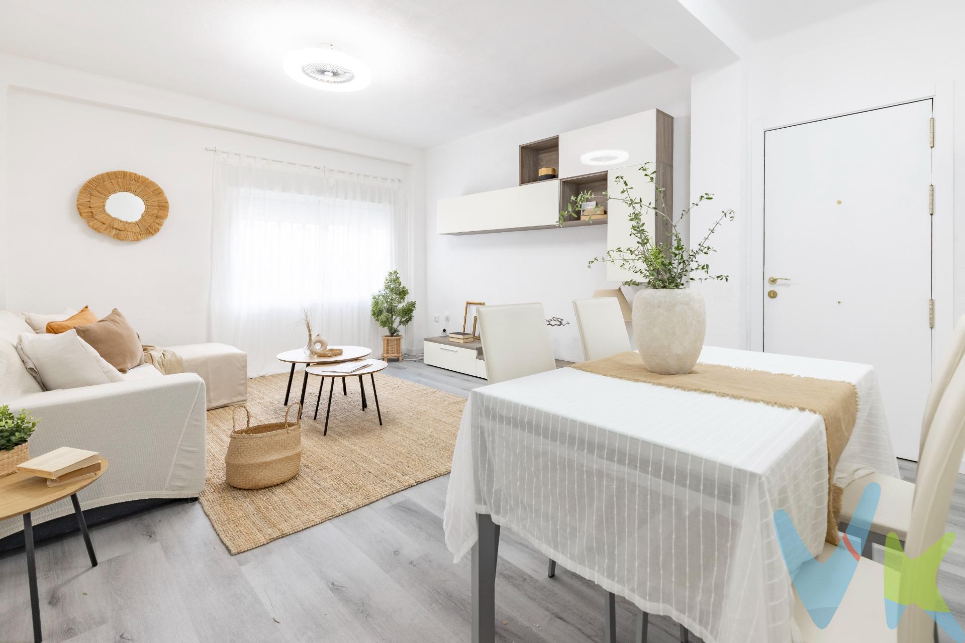 BENIFAIRO DE LES VALLS: Lugar tranquilo con encanto mediterráneo en la provincia de Valencia, a unos 35 KM de la capital y a tan solo 10 minutos de las playas de CANET DE BERENGUER y PUERTO DE SAGUNTO. Su entorno es ideal para quienes buscan vivir en una zona relajada, pero con buenas conexiones tanto por carretera (Autovía A-7 y n-340) como por tren desde las poblaciones cercanas. Dispone de todos los servicios basicos: colegio,centro medico, instalaciones deportivas, comercios, supermercados, y transporte publico. Se vende magnifica vivienda totalmente reformada, situada en la planta baja de un edificio en el encantador pueblo de BENIFAIRÓ DE LES VALLS. Al entrar, nos encontramos con un AMPLIO COMEDOR luminoso, gracias a su excelente orientación y a la luz natural que recibe durante todo el día.La vivienda cuenta con PUERTA BLINDADA para mayor seguridad. La COCINA moderna y funcional, tiene salida directa a una acogedora TERRAZA, ideal para disfrutar del aire libre, tomar café o simplemente momentos de relax. Dispone de tres HABITACIONES DOBLES, amplias y bien distribuidas y un CUARTO DE BAÑO completo con acabados actuales. El inmueble ha sido REFORMADO INTEGRAMENTE, listo para entrar a vivir sin necesidad de realizar ningún tipo de obra. Una OPORTUNIDAD PERFECTA tanto para familias como para quienes buscan vivienda cómoda, con todas las comodidades y situada en una zona tranquila y bien comunicada. **Por expreso deseo de los propietarios esta vivienda se comercializa en EXCLUSIVA, por lo que le garantiza un trato fácil, cómodo y sin interferencias. Rogamos no molesten a sus ocupantes o vecinos. Si usted es un profesional inmobiliario, no dude en llamarnos, estaremos encantados de colaborar en venta de este inmueble.**. **Honorarios de agencia, gestoría, notaría, registro e impuestos no incluidos. Anuncio no vinculante, puede contener errores**