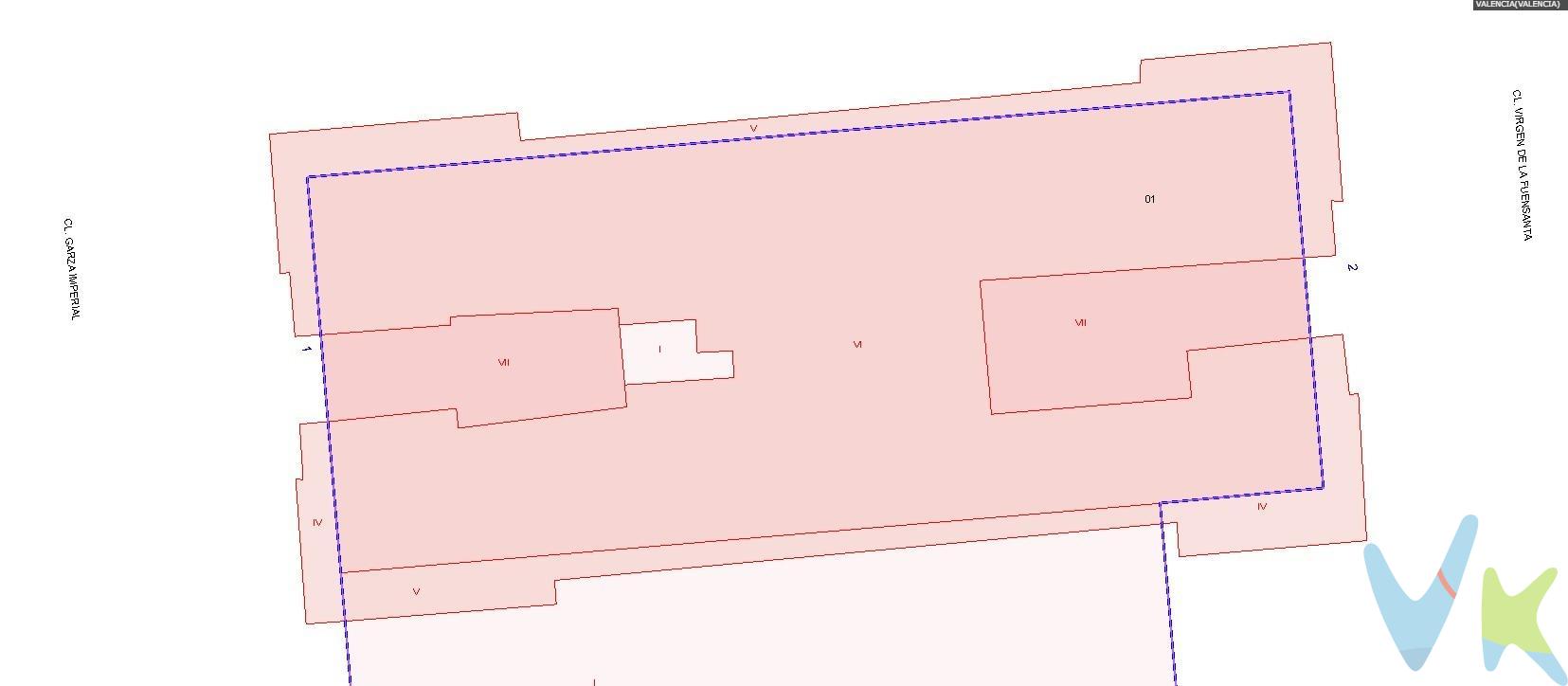 ¡Oportunidad única de inversión en Valencia! Te presentamos un local en rentabilidad, actualmente formando parte del restaurante Julivert, en pleno funcionamiento. Este espacioso inmueble de 120 metros útiles y 135 metros construidos, se encuentra estratégicamente ubicado frente al Hospital General, lo que garantiza un flujo constante de potenciales clientes. Además, cuenta con una excelente conexión gracias a la parada de metro de Avenida del Cid y diversas líneas de autobuses. El local, situado a pie de calle, ofrece un espacio rectangular perfectamente equipado para la explotación hostelera. Con salida a la calle Pare Esteban Pernet y a la calle Garza Imperial, este inmueble cuenta con todo lo necesario para continuar con el éxito del restaurante o para iniciar tu propio proyecto gastronómico. No pierdas la oportunidad de adquirir este local en una ubicación privilegiada, con todas las comodidades y facilidades que necesitas para triunfar en el sector hostelero. Su proximidad al Hospital General y las excelentes conexiones de transporte público aseguran una clientela constante y variada. ¡Contacta con nosotros para más información y ven a visitarlo!. No incluidos en el precio los honorarios de la agencia. La inmobiliaria cuenta con encargo en EXCLUSIVA de esta propiedad. Por ello rogamos, por expreso deseo de la Propiedad, que se evite molestar y contactar con los propietarios. Nosotros estaremos encantados en ayudarle y atenderle en todo lo referente al inmueble. Si eres un compañero inmobiliario estaremos encantados en colaborar contigo, con la seriedad y honestidad propia de un buen Agente Inmobiliario. Este anuncio no es vinculante, puede contener errores, se muestra a titulo informativo y no contractual. Número de Registro de Agentes de Intermediación Inmobiliaria de la Comunidad Valenciana: RAICV-2051. . . 