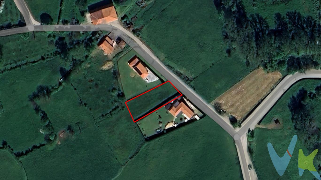 Vivir en el centro
Una parcela llena de comodidades
Esta parcela edificable en venta en Siero, Asturias, con su finca de 1220 metros cuadrados de terreno llano, soleado y sus amplias vistas al horizonte asturiano, es el lugar perfecto para vivir en el medio natural, disfrutar de una piscina, una zona de barbacoa, un espacio deportivo, una huerta ecológica, animales de granja.., y en el centro neurológico de Asturias.
En coche estás a tan solo 15 minutos de Gijón y de Oviedo, a 8 minutos de Pola de Siero, la capital del concejo y a 3 minutos de Noreña, concejo vecino y con todos los servicios que necesitas para el día a día de una familia.
Además de transporte en autobús con líneas a los puntos más importantes como son Gijón y Oviedo, tienes FEVE-RENFE, en Noreña puedes coger la línea Laviana-Gijón y en Pola de Siero la línea Oviedo-Santander, que te conecta con todo el oriente asturiano.

Siero es el cuarto concejo en número de habitantes de Asturias y destaca por su desarrollo empresarial, económico y laboral estando en el grupo de los cinco municipios con mayor nivel de renta bruta media en Asturias, según la Agencia Tributaria que toma como referencia los datos de las declaraciones de IRPF de los vecinos de concejos de más de mil habitantes. 
Ofrece una variada gastronomía de tradición sidrería, un rico patrimonio cultural y etnográfico y fiestas declaradas de Interés Turístico Regional.
Llámanos y ven a conocerla, te encantará y allí mismo imaginarás tu casa soñada

El precio de la propiedad no incluye los gastos de impuesto de transmisiones patrimoniales, notariales ni de registro
