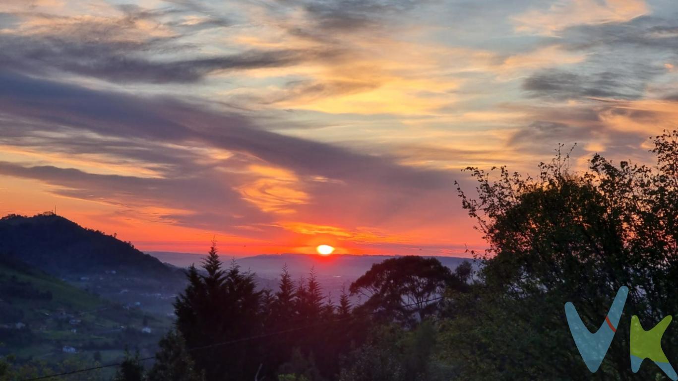 Os traemos una increíble finca  muy cerquita de Gijón, en Baldornón. Tiene más de 10.000 m2 con una parte de 1.700 m2 en los que se podría edificar una vivienda de hasta 300m2 y la parte restante protegida y que no sería edificable, pero que nos brinda esa sensación de estar en plena naturaleza, con total independencia y tranquilidad. Tiene un excelente acceso, con servicios a pie de finca y unas vistas de Gijón que nos han dejado enamorados.Estamos seguros que os gustará!!!. Lo vemos?En el precio del inmueble no se incluyen los gastos de Notaría, Registro e Impuestos asociados a la operación.