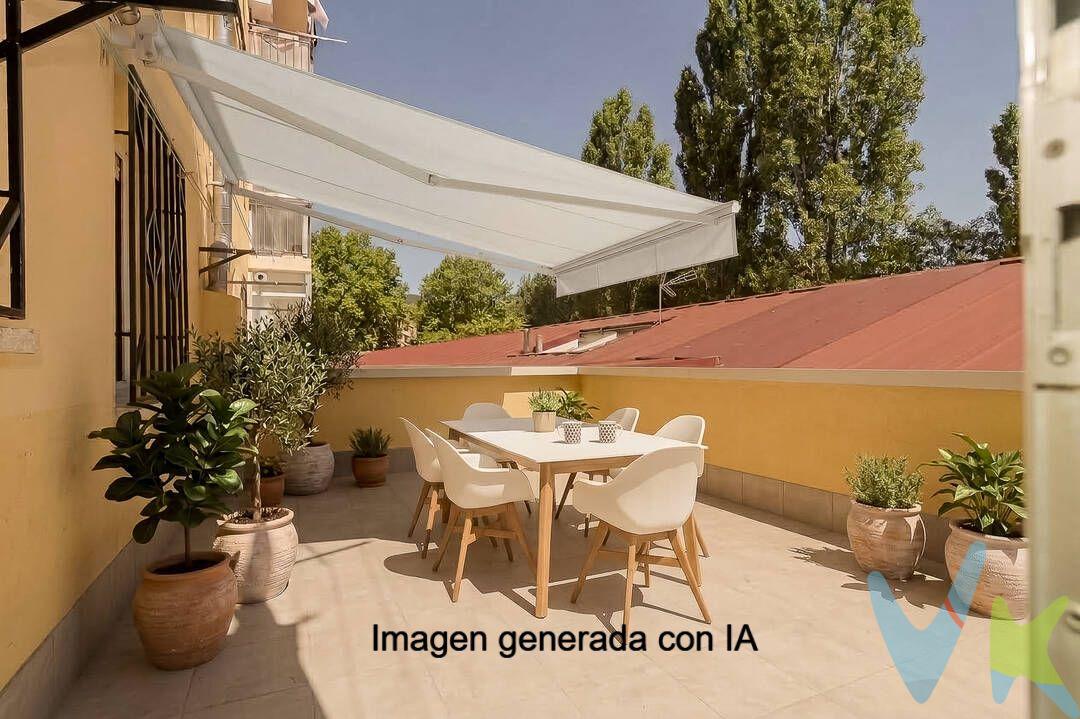 ¿Buscas calidad de vida, tranquilidad y comodidad a un paso de Pamplona? En el entorno más cotizado, tranquilo y verde de Villava. Junto al Parque Ribed, el Paseo del Arga y las Piscinas Municipales. Cerca el Molino de San de Andres, paseos y senderos naturales, un entorno rodeado de naturaleza pero con toda la vida de una localidad excepcional. Todo el comercio local y servicios esenciales  a 3 minutos. Transporte público cada 5 minutos, el centro de Pamplona en solo 10 minutos.
Esta agradable y tranquila vivienda toda exterior, lo tiene todo. Orientación este-oeste, sol de mañana y tarde, ventilación cruzada. Balcón a la calle y acceso a una fantástica terraza de uso privado de 34 metros. Ambos espacios ofrecen vistas verdes y la desconexión que necesitas. El lugar perfecto para disfrutar del aire libre y de tus momentos de relax. A la terraza se accede desde la terraza cerrada de la cocina, un espacio muy práctico.
Salón-comerdor de 19 metros, espacioso y con un amplio ventanal. 3 habitaciones de medidas muy generosas; actualmente, una de ellas está abierta al salón, pero se puede volver a independizar como tercer dormitorio de manera muy sencilla. Cocina amplia, reformada con muebles en perfecto estado, encimera, fregadero, placa y horno a estrenar. Baño de mas de 5 metros,  reformado con plato de ducha y ventana pvc oscilobatiente, suelos nuevos en toda la vivienda y un práctico cuarto trastero-despensa en el pasillo. Todas las ventanas son amplias, con doble ventana de aluminio: luz, aislamiento térmico y acústico. 
Edificio muy cuidado, con portal reformado y ascensor, sin barreras arquitéctónicas, amplios rellanos, ascensor en zona de escaleras, cero ruidos.Terrazas recientemente impermeabilizadas. 
Si buscas espacio, luz y paz, esta agradable vivienda exterior es para ti. Totalmente lista para entrar a vivir. Su amplitud, orientación y la conexión con las relajantes vistas verdes exteriores, te encantará !
 
 NO TE LA PUEDES DEJAR ESCAPAR !!!
 
Datos meramente informativos, sin valor contractual .Superficies y características aproximadas, con finalidad descriptiva Gastos e impuestos no incluidos. A título orientativo, en segundas transmisiones, el comprador abonará:  Impuesto sobre Transmisiones Patrimoniales (ITP) - tipo general:   6 % (Navarra).  Gastos de notaría y registro aproximadamente 2 %. Si se necesita hipoteca: Tasación, condiciones y costes bancarios según entidad elegida por el comprador; así como gastos de gestoría y cualesquiera otros inherentes a la compraventa. No se cobran honorarios al comprador.
 