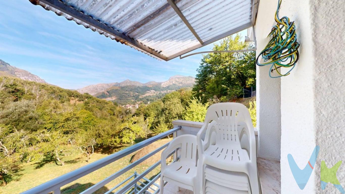 Vive la magia del Parque Natural de Redes  Finca con cabaña en Rioseco (Sobrescobio)

¿Imaginas despertar rodeado de montañas, escuchando solo el canto de los pájaros y el murmullo de un río cercano?
En pleno corazón del Parque Natural de Redes, declarado Reserva de la Biosfera por la UNESCO, te espera esta finca con cabaña: un rincón donde el tiempo se detiene y la naturaleza se convierte en tu hogar.

La cabaña dispone de 2 habitaciones, baño completo y aseo, además de barbacoa para disfrutar de comidas al aire libre y preinstalación eléctrica para placas solares, que te permitirá aprovechar la energía limpia y sostenible.
El acceso se realiza en coche por pista de hormigón, lo que te permitirá llegar cómodamente durante todo el año.

Por qué te enamorará:

Un entorno natural espectacular, rodeado de bosques, montañas y rutas de senderismo que invitan a explorar.

Privacidad y tranquilidad absolutas, pero con la comodidad de tener Rioseco y todos sus servicios muy cerca.

Un lugar donde disfrutar de las cuatro estaciones: la nieve en invierno, los verdes intensos de la primavera, los colores del otoño y la frescura del verano asturiano.

Espacios para compartir con familia y amigos, con la barbacoa como punto de encuentro.

El Parque Natural de Redes, uno de los tesoros mejor conservados de Asturias, será tu jardín.

Ubicación:

A solo unos minutos del embalse de Rioseco y del centro de la localidad.

Muy bien conectada con Oviedo y el área central de Asturias.

Si tu sueño es tener tu propio refugio en plena naturaleza, rodeado de belleza y serenidad, esta finca es una oportunidad única.

Llámanos y ven a descubrirlo.
En cuanto pongas un pie aquí, te enamorarás para siempre.