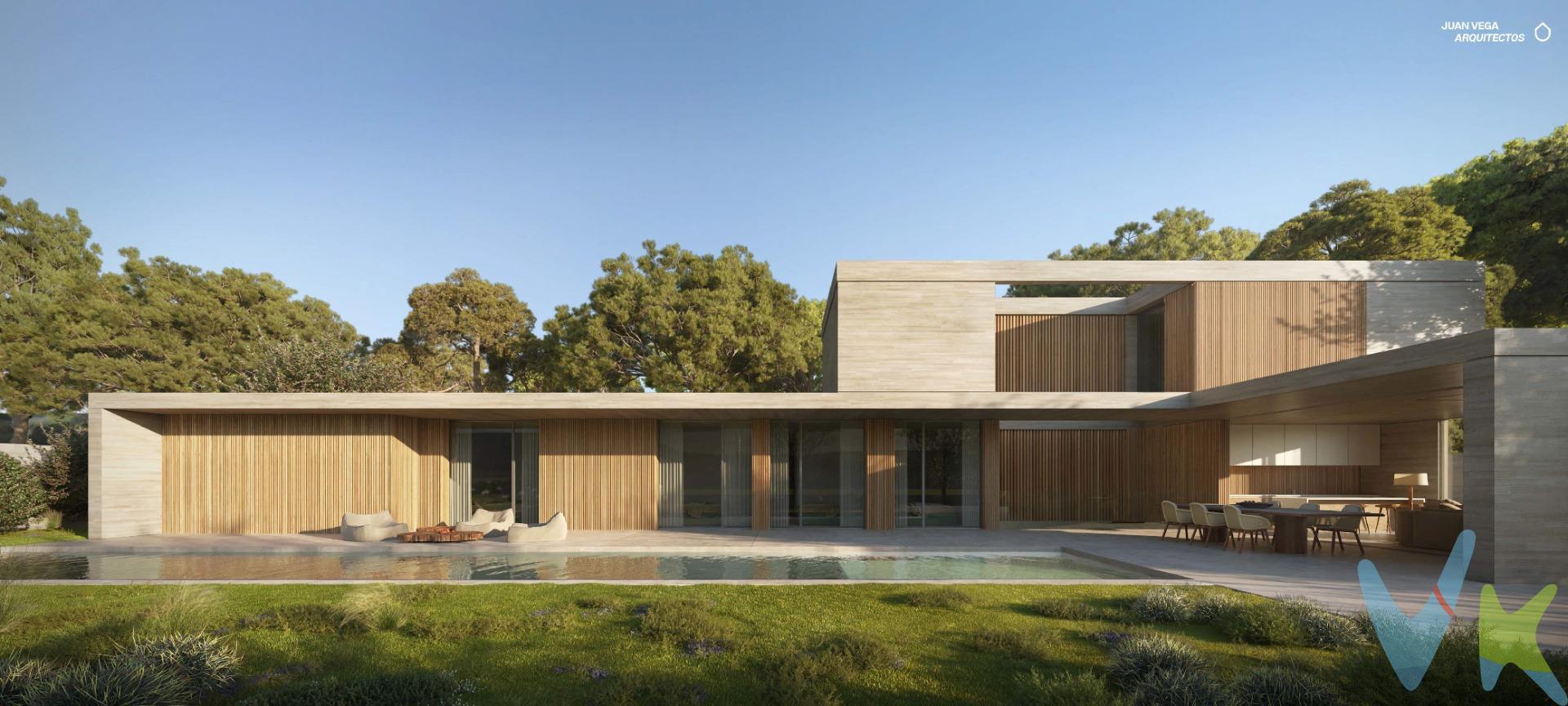 Parcela de 810 m2 con un Proyecto de un chalet independiente de lujo, trabajado con mucha dedicación. La parcela tiene una ubicación estupenda entre el Real Club de Golf de Vistahermosa y el Club del Buzo, a unos escasos 750 metros de la playa. Zona muy tranquila, no siendo una calle de paso. Urbanización con Seguridad Privada. Por expreso deseo del propietario comercializamos este inmueble en exclusiva por lo que rogamos se pongan en contacto con nosotros para ampliar información o concertar una visita. Estaremos encantados de atenderles. De acuerdo con lo prevenido en el Decreto 218/2005, de 11 de octubre, se informa al cliente que los Gastos Notariales, Registrales, impuesto de transmisiones (ITP), Honorarios de intermediación, Gastos financieros, y otros gastos inherentes a la compraventa no están incluidos en el precio. Según Decreto 21/2005, El cliente tiene derecho a que se le entregue copia del documento informativo abreviado de la vivienda. Los precios indicados en nuestras ofertas tienen vigencia hasta septiembre de 2026