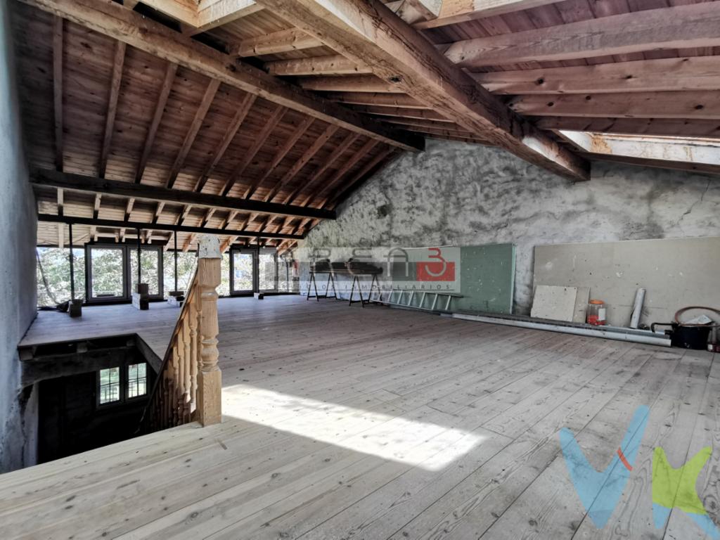 ¡Casa Adosada en Venta en Rasines, Cantabria! 🏡✨¿Buscas una casa con encanto en plena naturaleza? Esta casa adosada en el barrio de Cereceda en Rasines te ofrece un entorno rural rodeado de montañas y una excelente conexión a la autovía. 🌿🏞️Reformas ya realizadas: tejado nuevo, ventanas, balconadas, suelos y escalera interior. Solo faltan los remates finales y la distribución de estancias, ¡perfecta para personalizar a tu gusto! 🎨Si sueñas con un hogar en un entorno tranquilo pero bien conectado, esta es tu oportunidad.Contacta para más detalles.Impuestos, gastos notariales  y registrales no incluidos