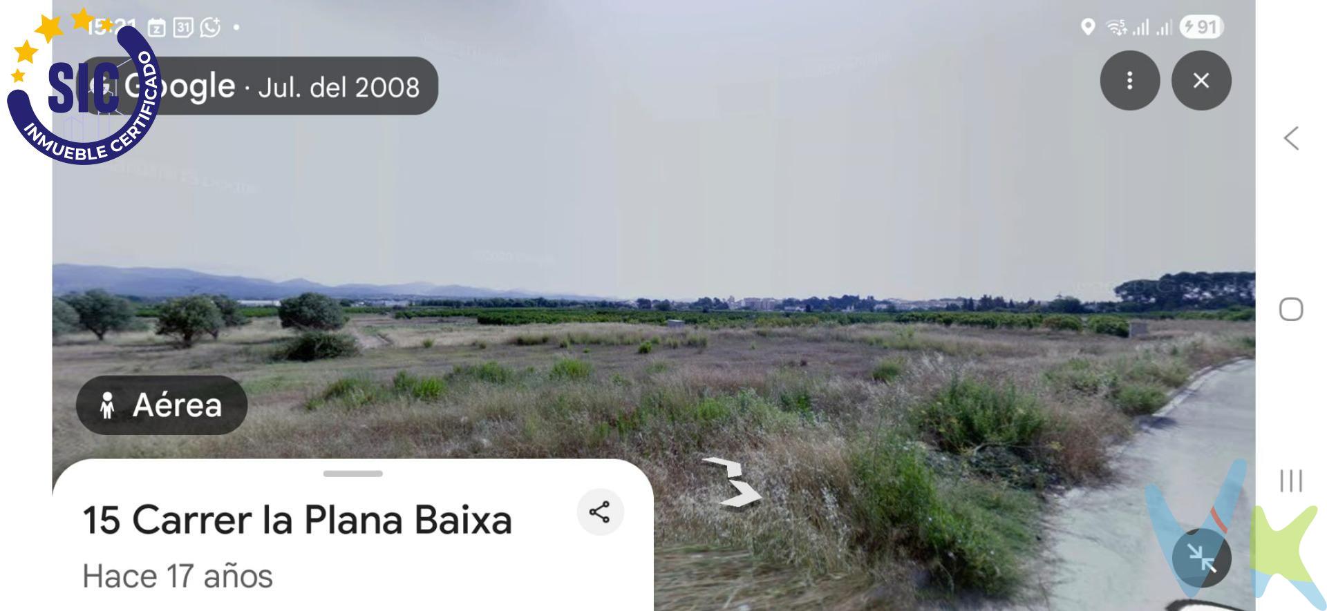Te presentamos esta estupenda parcela de 811 m² ubicada en una tranquila zona de Bétera, un lugar perfecto para construir el hogar que siempre has querido. Un espacio donde poder dar forma a un proyecto totalmente personalizado, rodeado de calma, privacidad y naturaleza. Imagina disfrutar de amplias zonas exteriores, jardín, piscina, terrazas o ese rincón especial que siempre has soñado compartir con familia y amigos. La parcela se encuentra en un entorno agradable y bien comunicado, ideal tanto para vivir todo el año como para disfrutar de escapadas y momentos de desconexión.  Amplia parcela con muchas posibilidades.  Entorno tranquilo y agradable.  Ideal para vivienda unifamiliar.  Buena ubicación y cómodos accesos. Porque a veces no buscas solo un terreno… buscas el lugar donde empezar una nueva etapa. INFORMACIÓN LEGAL AL CONSUMIDOR:. El precio indicado no incluye impuestos ni gastos derivados de la compraventa. Gastos a cargo del comprador:. • Impuesto de Transmisiones Patrimoniales (ITP): En segundas transmisiones, el tipo general vigente en la Comunitat Valenciana es del 10% sobre la base imponible, que será el mayor valor entre el precio de compraventa, el valor declarado o el valor de referencia catastral, pudiendo aplicarse tipos reducidos según las circunstancias del comprador. • Honorarios de intermediación inmobiliaria: 3% del precio final de venta con un mínimo de 3000€ + IVA (21%), a cargo del comprador. No incluidos en el precio de venta. • Notaría y Registro de la Propiedad: Los aranceles son oficiales y variables en función del precio y características de la operación. A título orientativo, entre 600 € y 1.000 €. Los gastos se distribuirán conforme a la normativa vigente, salvo pacto en contrario. Las condiciones pueden variar en función de las circunstancias personales y del régimen fiscal aplicable. Otros gastos:. • Gastos de financiación: Tasación, comisiones y condiciones bancarias según la entidad elegida por el comprador. • Gestoría: Servicio opcional, con costes variables en función del proveedor. • Podrán existir otros gastos inherentes a la formalización de la compraventa que correspondan al comprador según normativa vigente. El vendedor asumirá los gastos que legalmente le correspondan, salvo pacto en contrario. El inmueble no se encuentra sujeto, a fecha de publicación, a limitaciones de precio derivadas de normativa de zonas de mercado residencial tensionado. Se facilitará al cliente información detallada y personalizada de todos los costes asociados a la operación, así como la documentación relativa al inmueble, disponible en la sede física de la agencia - Av. Blasco Ibáñez 5 Bajo, 46970, Alaquàs (Valencia) y/o en el medio electrónico habilitado – www.inmueblesvalencianos.net. La agencia actúa exclusivamente como intermediaria en la operación. Cualquier compraventa queda sujeta a la aceptación expresa del vendedor y a la formalización del correspondiente contrato. El presente anuncio tiene carácter meramente informativo y no contractual, pudiendo estar sujeto a errores, cambios o actualizaciones.  . La venta de esta vivienda se gestiona mediante contrato de EXCLUSIVA COMPARTIDA por lo que se trabaja con cerca de 400 Inmobiliarias. 