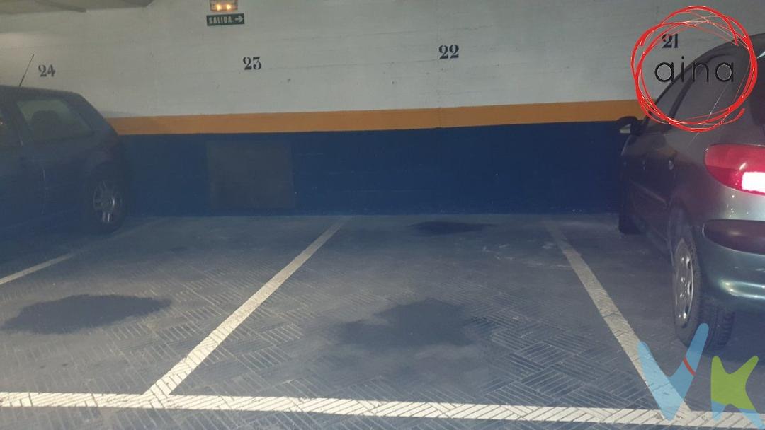 Garaje en venta en la C/ Monasterio de Urdax Nº 21, en frente del colegio San Cernin, plaza para coche pequeño:  medidas 2 por 4 metros. 
