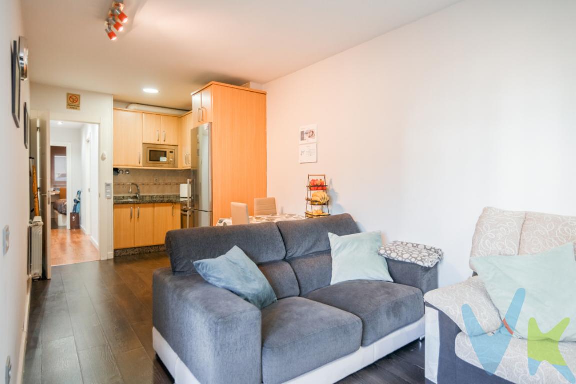 ⚡ ATENCIÓN INVERSORES ⚡🏠 Piso en venta en la zona de Pumarín, OviedoExcelente oportunidad de inversión, con una rentabilidad actual del 5% y posibilidad de incrementarla en un futuro próximo.Coqueto apartamento totalmente reformado y equipado de 59 m2, distribuido en 2 habitaciones, salón amplio con cocina integrada y baño completo, Vivienda posterior a patio de manzana con orientación oeste, situada en la segunda planta de un edificio con 2 ascensores. Cuenta además con un trastero situado en la planta bajo cubierta.Ubicación inmejorable, a tan solo 10 minutos paseando del centro de Oviedo, con todos los servicios en su entorno: transporte público, supermercados, colegios y zonas de ocio.💰 Actualmente se encuentra alquilado en 600EUR, por lo que es ideal para quienes busquen una rentabilidad  inmediata y segura, así como  la posibilidad de convertirlo en su hogar en un futuro.No dejes pasar esta OPORTUNIDAD y llámanos para agendar tu visita!!! PRECIO DE VENTA SIN GASTOS NI IMPUESTOS INCLUIDOS: El precio de venta no incluye gastos de notaría, registro de la propiedad, gestoría, ni el Impuesto de Transmisiones Patrimoniales (ITP) o el IVA/AJD. HONORARIOS: El precio de venta no incluye los honorarios que se devengan a cargo del cliente comprador por la prestación de servicios de asesoramiento y gestión. El importe asciende al 2%, con un mínimo de 2.000 EUR, del Precio de Venta (IVA no incluido). Dichos honorarios deberán ser abonados a la firma de la escritura pública.   