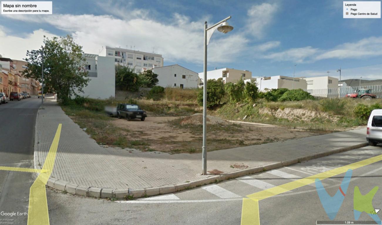 Parcela de suelo urbano de uso residencial ubicado en la población de  PEGO, frente a un colegio público. La parcela tiene fachada a tres calles y  está ubicada en un sitio inmejorable.  La superficie neta de la parcela es de 1.646 m2 de suelo teniendo una  edificabilidad total aproximada de 10.013 metros cuadrados de techo  (8.367 m2 sobre rasante y 1.646 m2 bajo rasante).